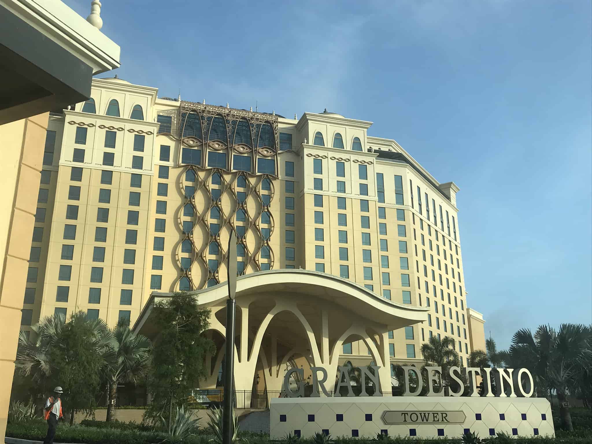 Unique Dining Options And Beautiful Views Await You At Gran