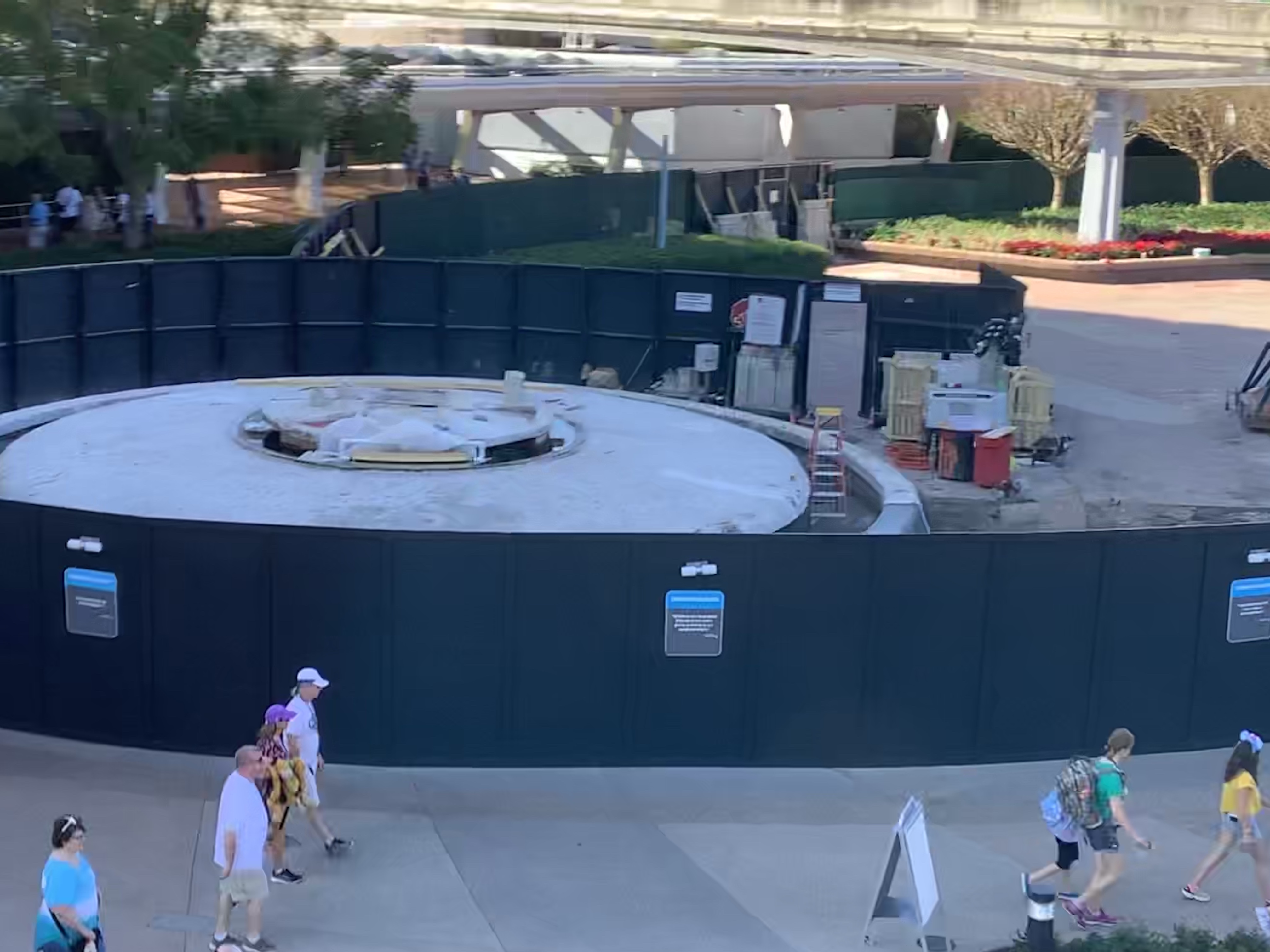 EPCOT entry fountain 1/13/20 10