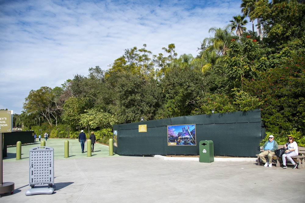 Animal Kingdom Entrance Construction 1 29 20 smaller wall.jpg?auto=compress%2Cformat&fit=scale&h=667&ixlib=php 1.2