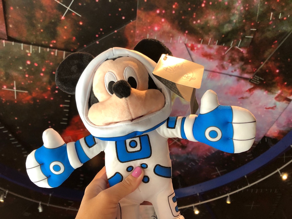 Astronaut Mickey Plush EPCOT Mission Space Jan2020 5.jpg?auto=compress%2Cformat&fit=scale&h=750&ixlib=php 1.2