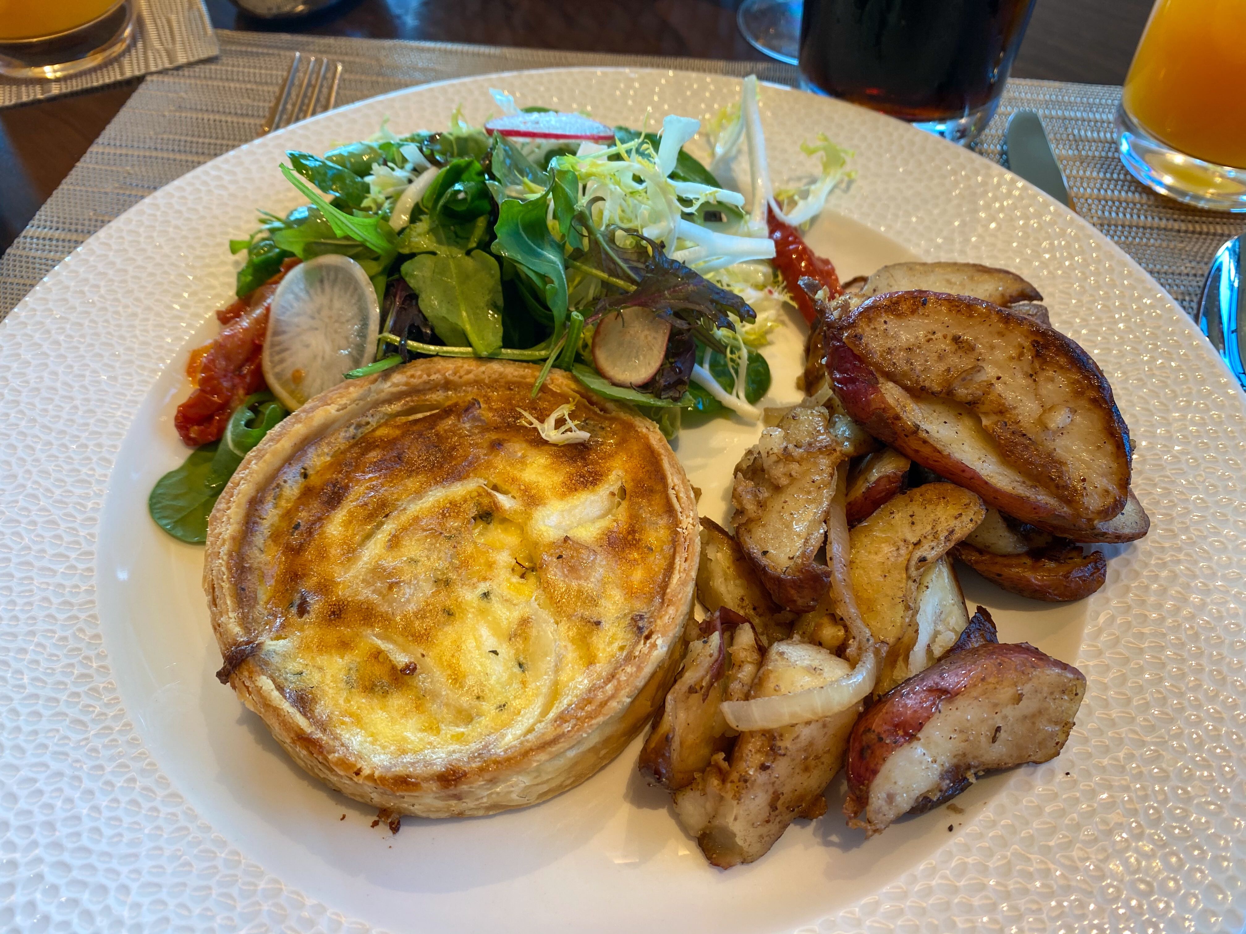 REVIEW Topolino's Terrace New Year's Day Brunch with Lobster Benedict