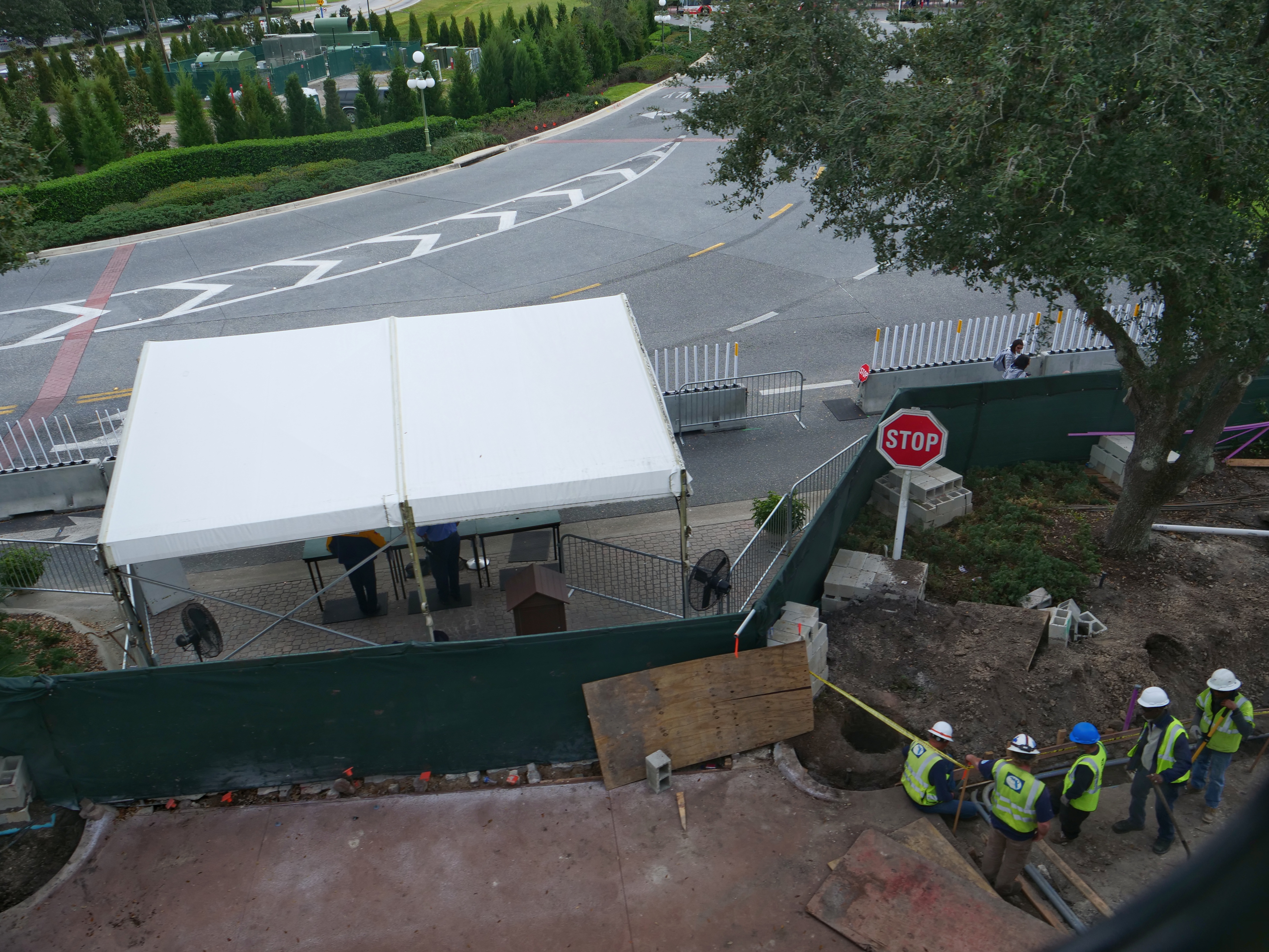 Contemporary Resort Walkway Construction