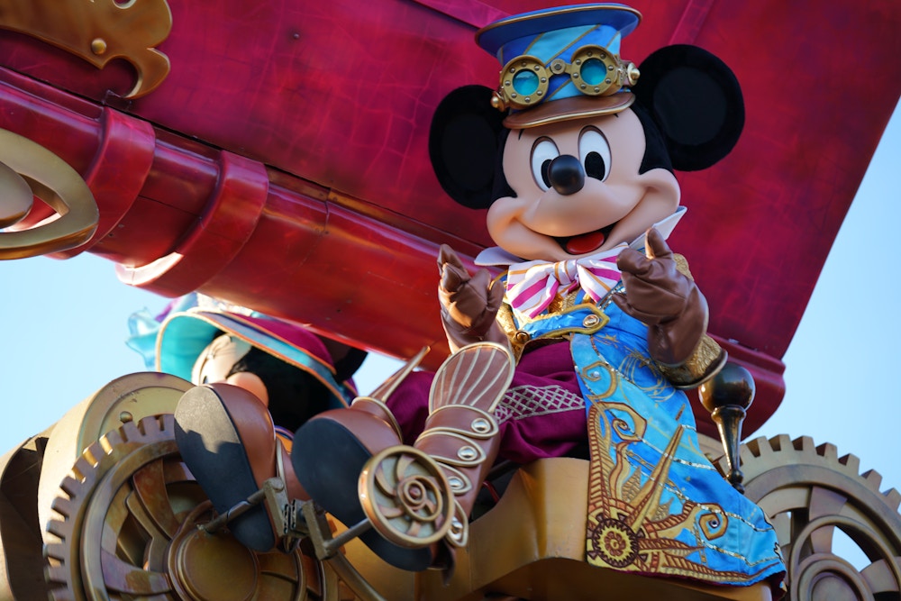 New Christmas and Daytime Parades Announced for Disneyland Paris WDW