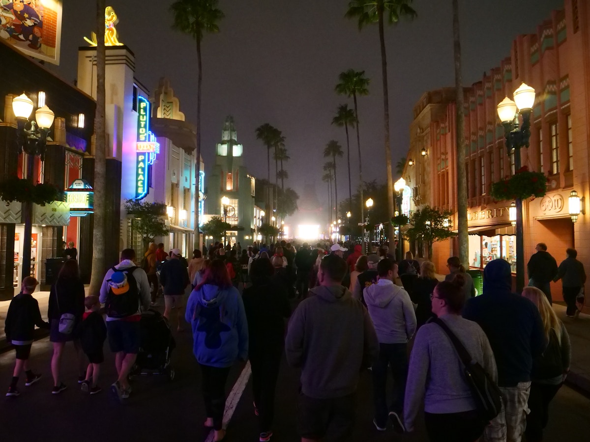 Disney's Hollywood Studios Opening Crowds