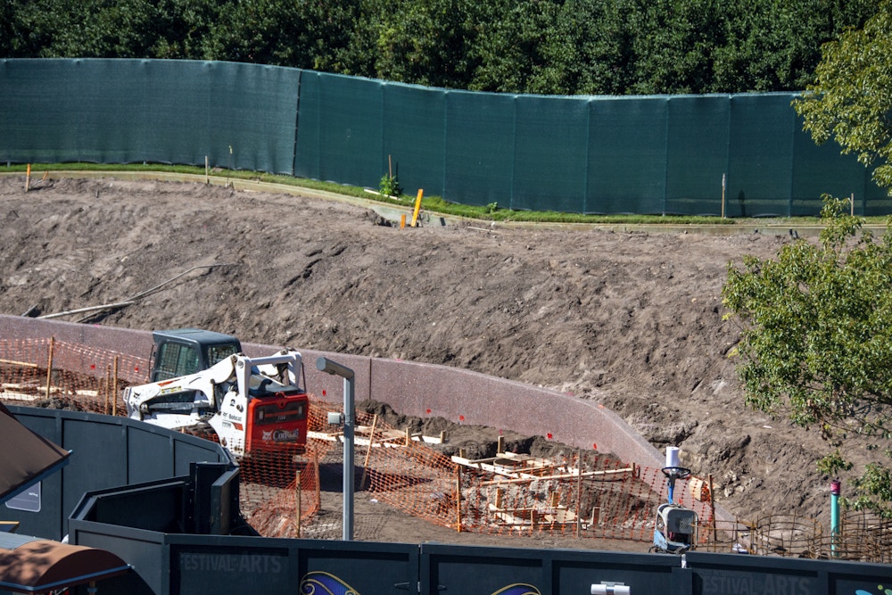 EPCOT Future World Construction 1 28 20 Mystery Wall.jpg?auto=compress%2Cformat&fit=scale&h=667&ixlib=php 1.2