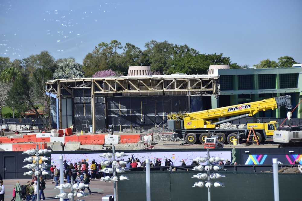 EPCOT Future World Constructoin 1 21 20 Innoventions Site.JPG?auto=compress%2Cformat&fit=scale&h=667&ixlib=php 1.2
