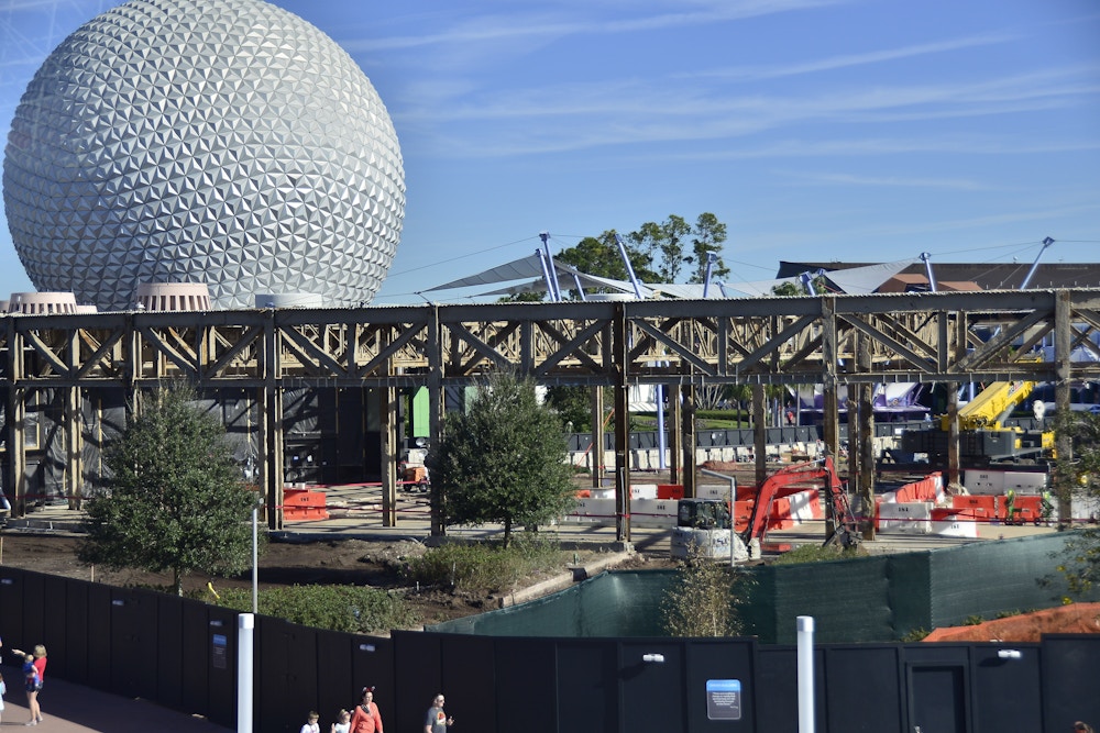 EPCOT Innoventions Demo 1 7 20 Removal Work.JPG?auto=compress%2Cformat&fit=scale&h=667&ixlib=php 1.2