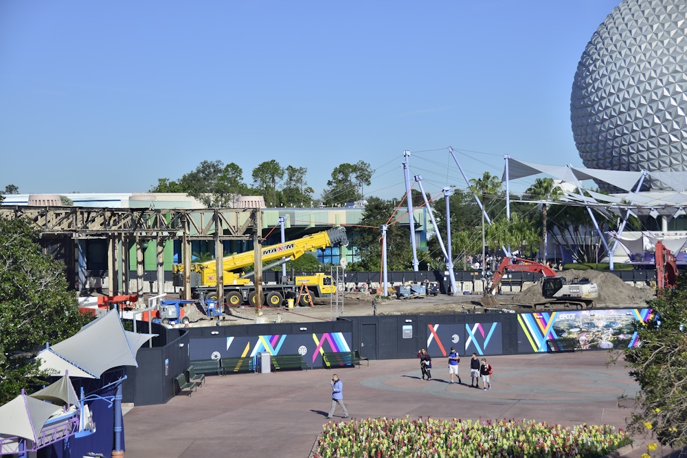 EPCOT Innoventions Demo 1 7 20 Wide View.JPG?auto=compress%2Cformat&fit=scale&h=667&ixlib=php 1.2