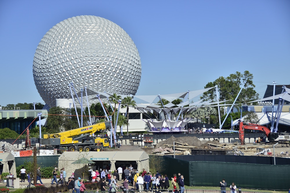 EPCOT Innoventions West Demolition 1 20 20 Fountainview Site.JPG?auto=compress%2Cformat&fit=scale&h=667&ixlib=php 1.2