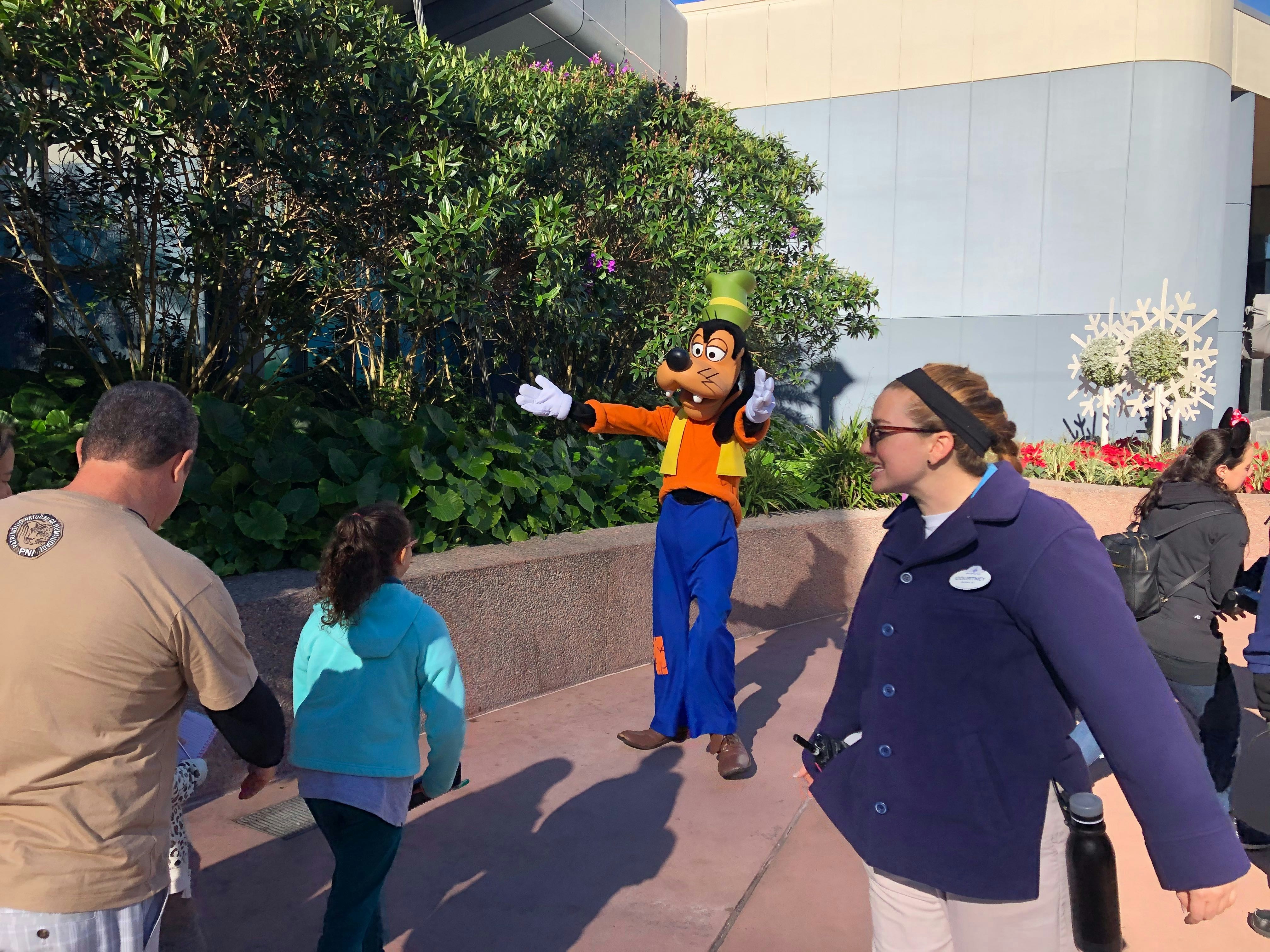 EPCOT character meet and greet locations minnie goofy daisy jan 2020 19.jpg?auto=compress%2Cformat&ixlib=php 1.2