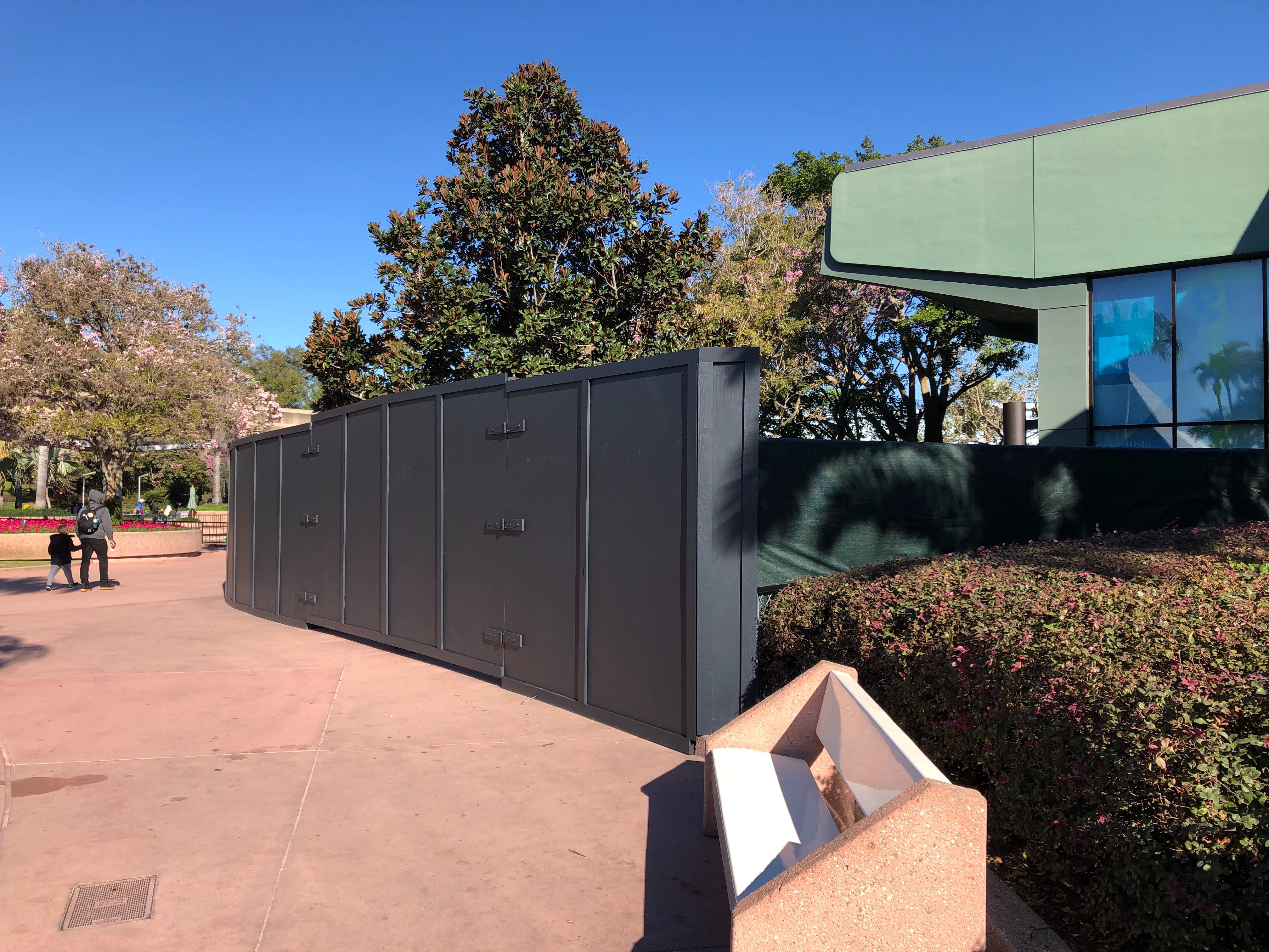 Character Spot Contruction Walls