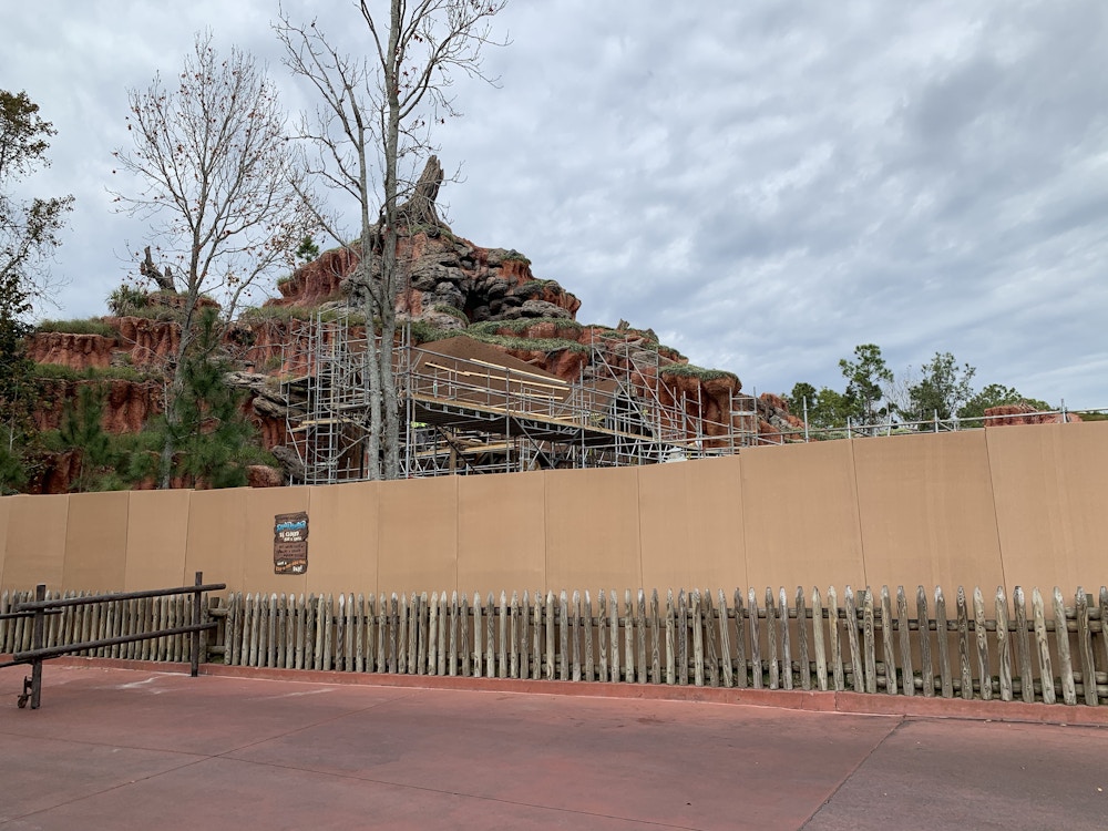 MK 12920 Splash Mountain Refurb 1.jpeg?auto=compress%2Cformat&fit=scale&h=750&ixlib=php 1.2