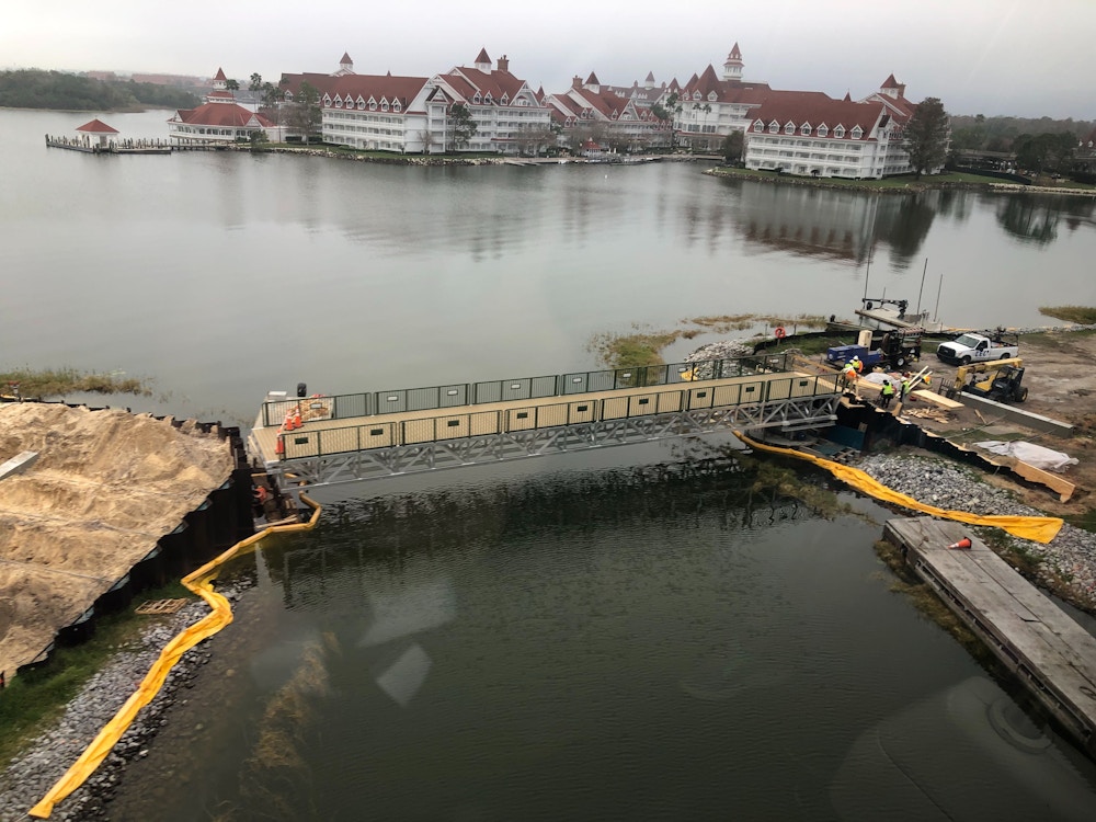 Magic Kingdom Grand Floridian Bridge5.jpg?auto=compress%2Cformat&fit=scale&h=750&ixlib=php 1.2