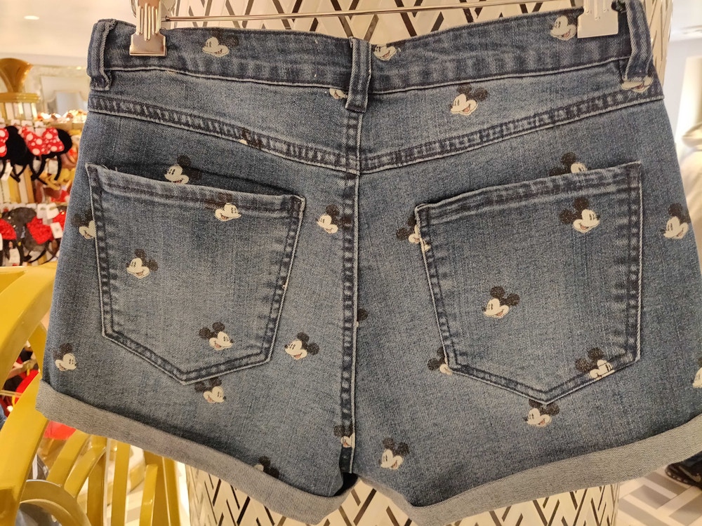 Mickey Denim Shorts2.jpg?auto=compress%2Cformat&fit=scale&h=750&ixlib=php 1.2