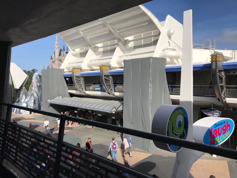 PeopleMover Tomorrowland Refurbishment3.jpg?auto=compress%2Cformat&fit=scale&h=750&ixlib=php 1.2