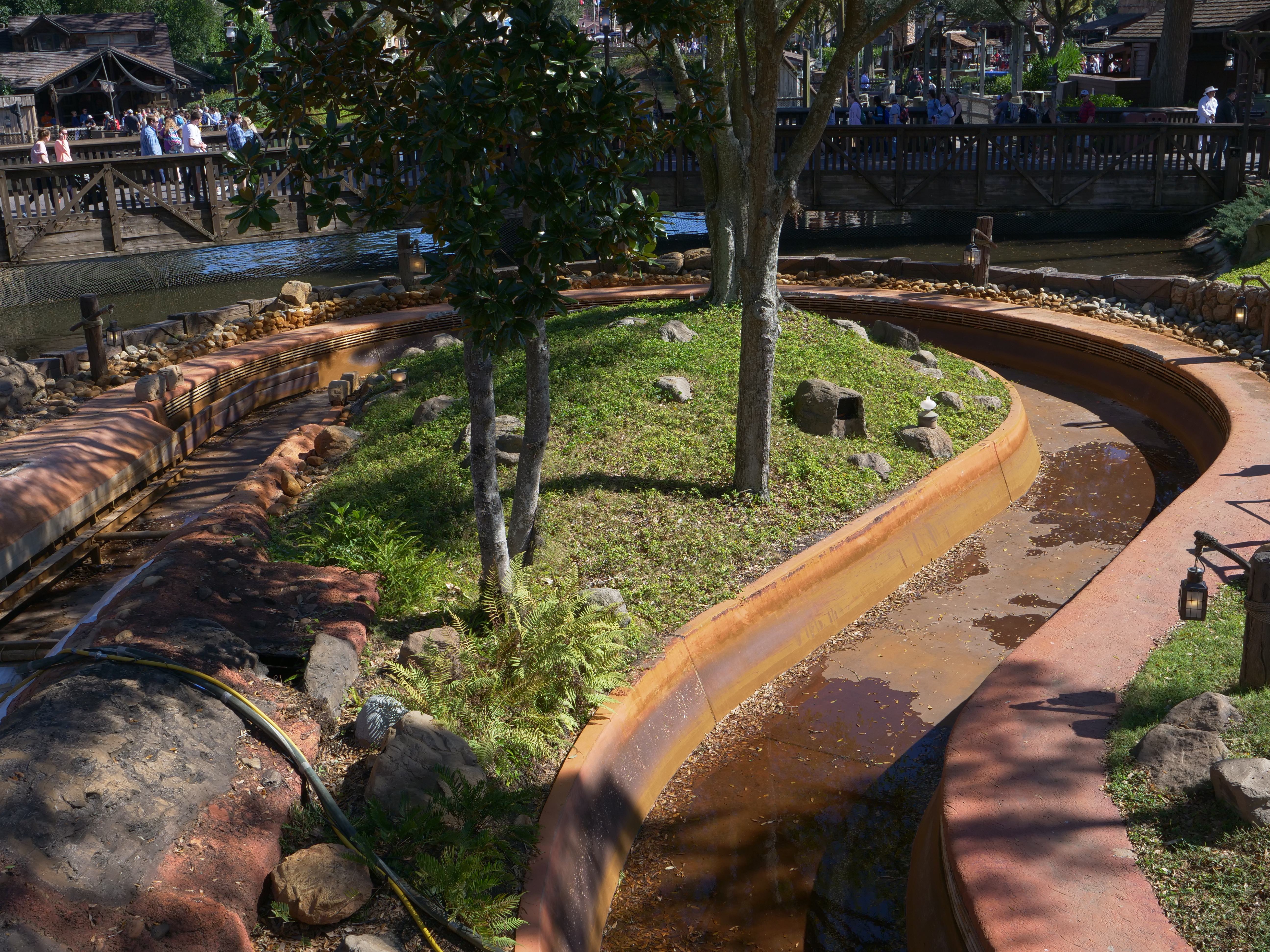 Splash Mountain Drained Track