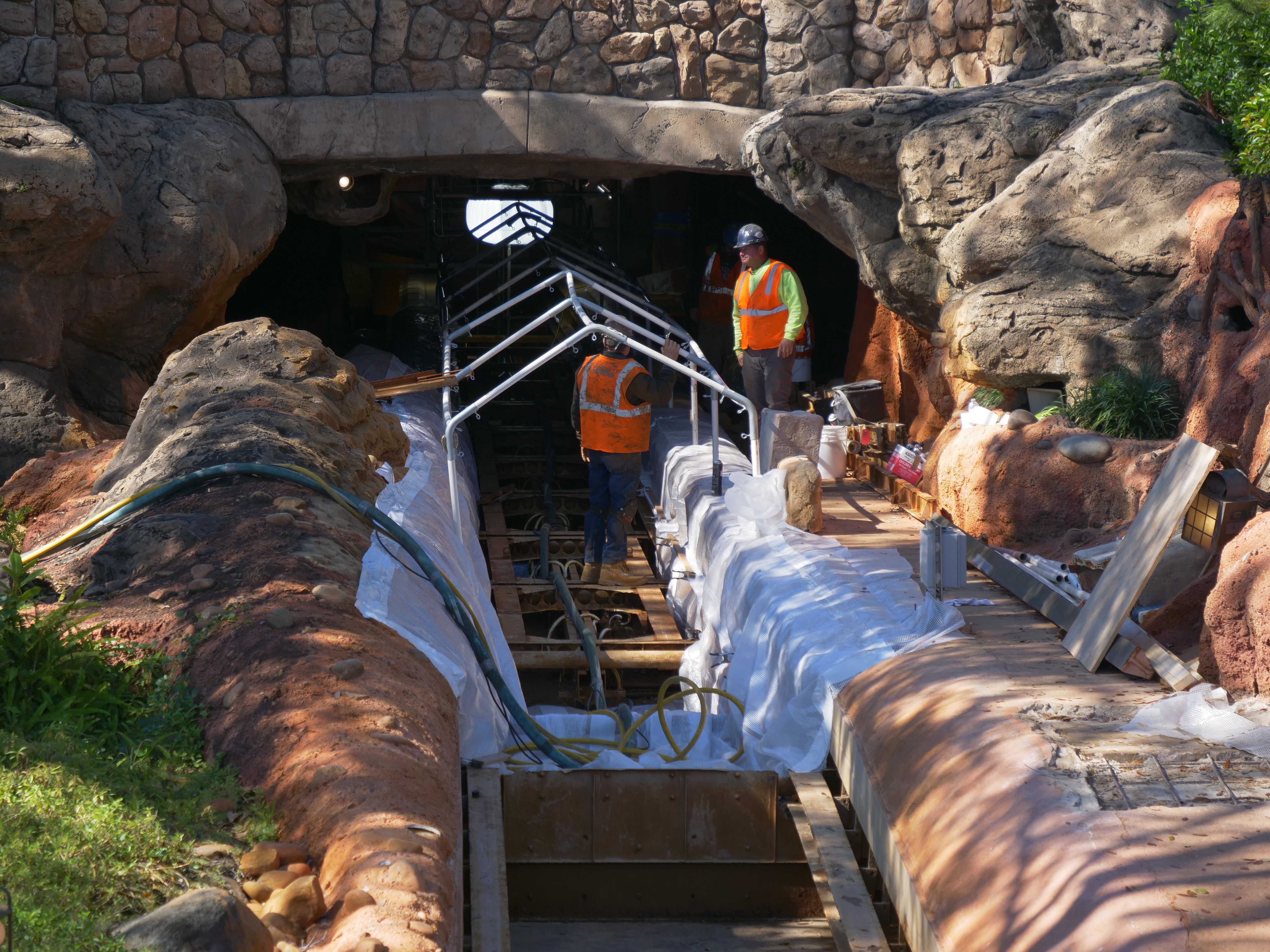 Bottom of Splash Mountain Drop Hill