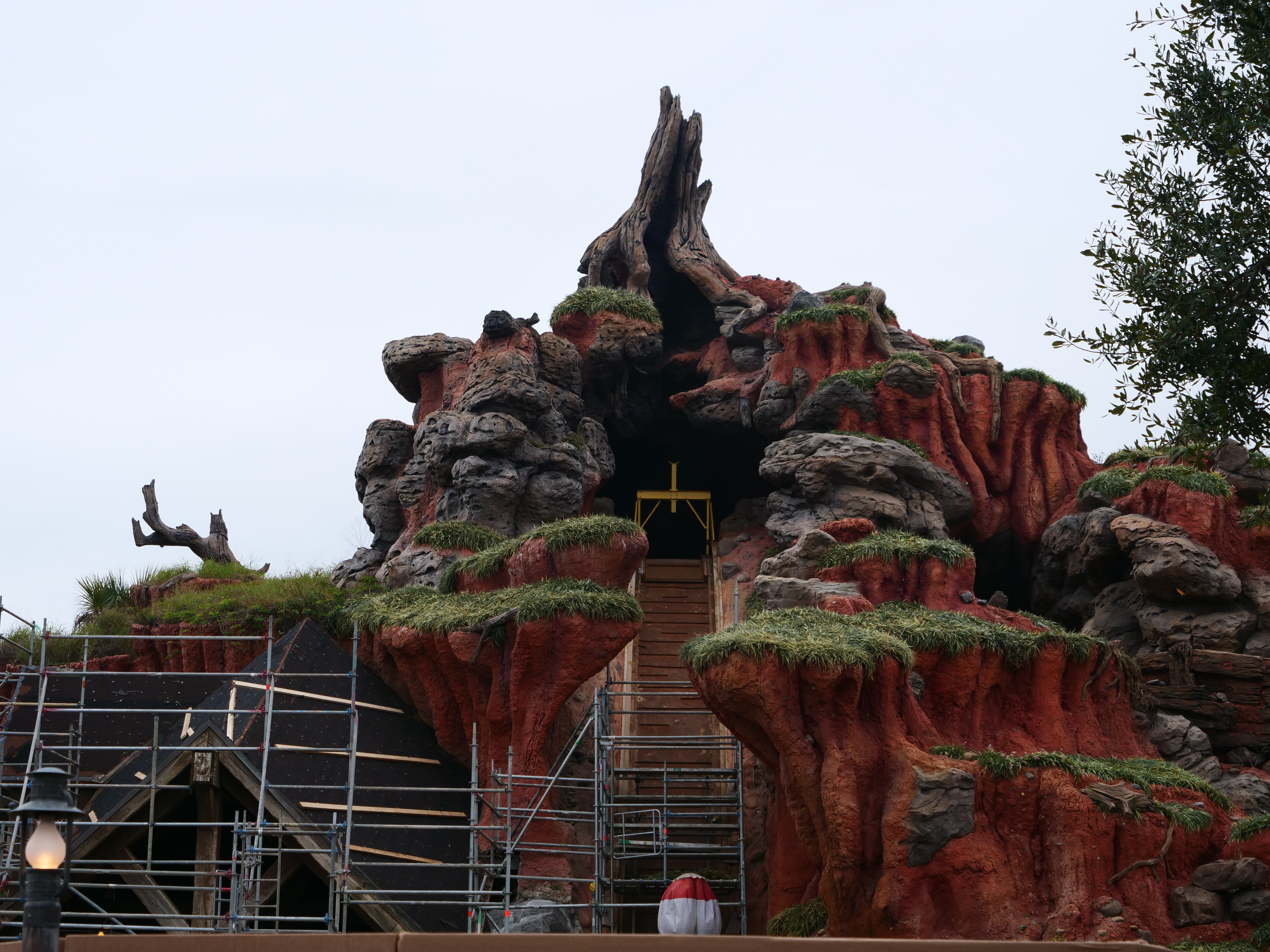 Splash Mountain Refurbishment