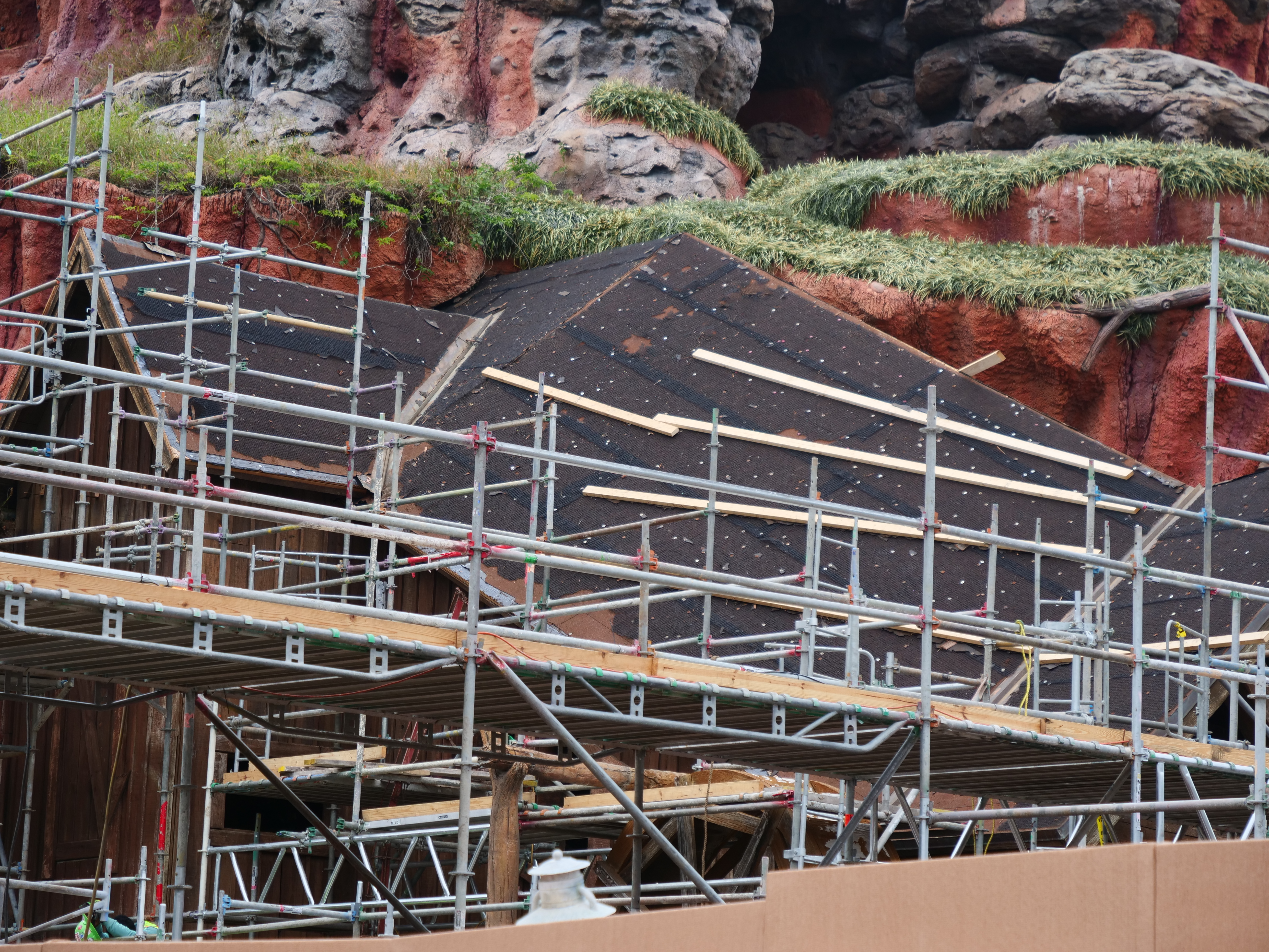 Splash Mountain Refurbishment