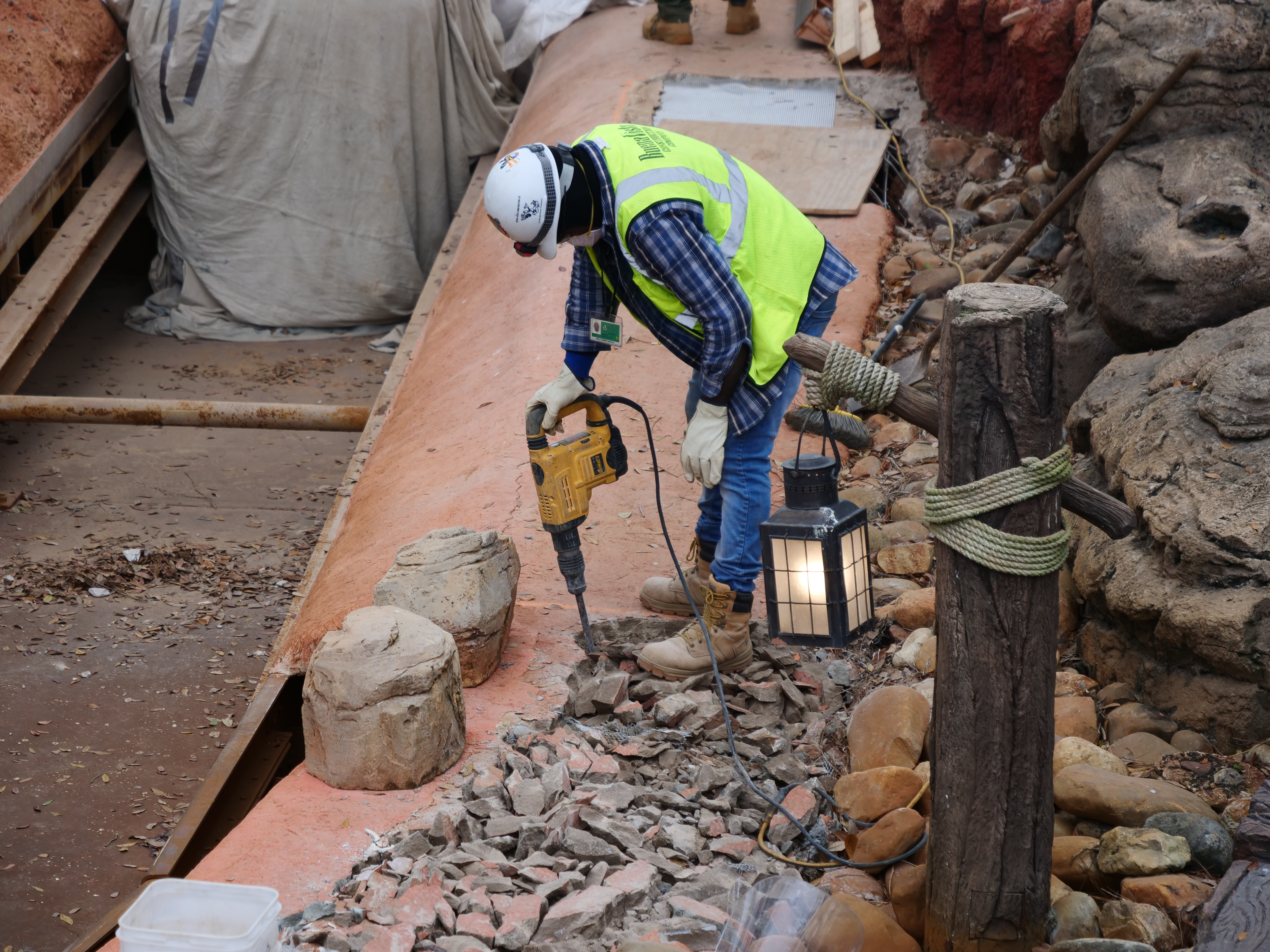 Splash Mountain Refurbishment