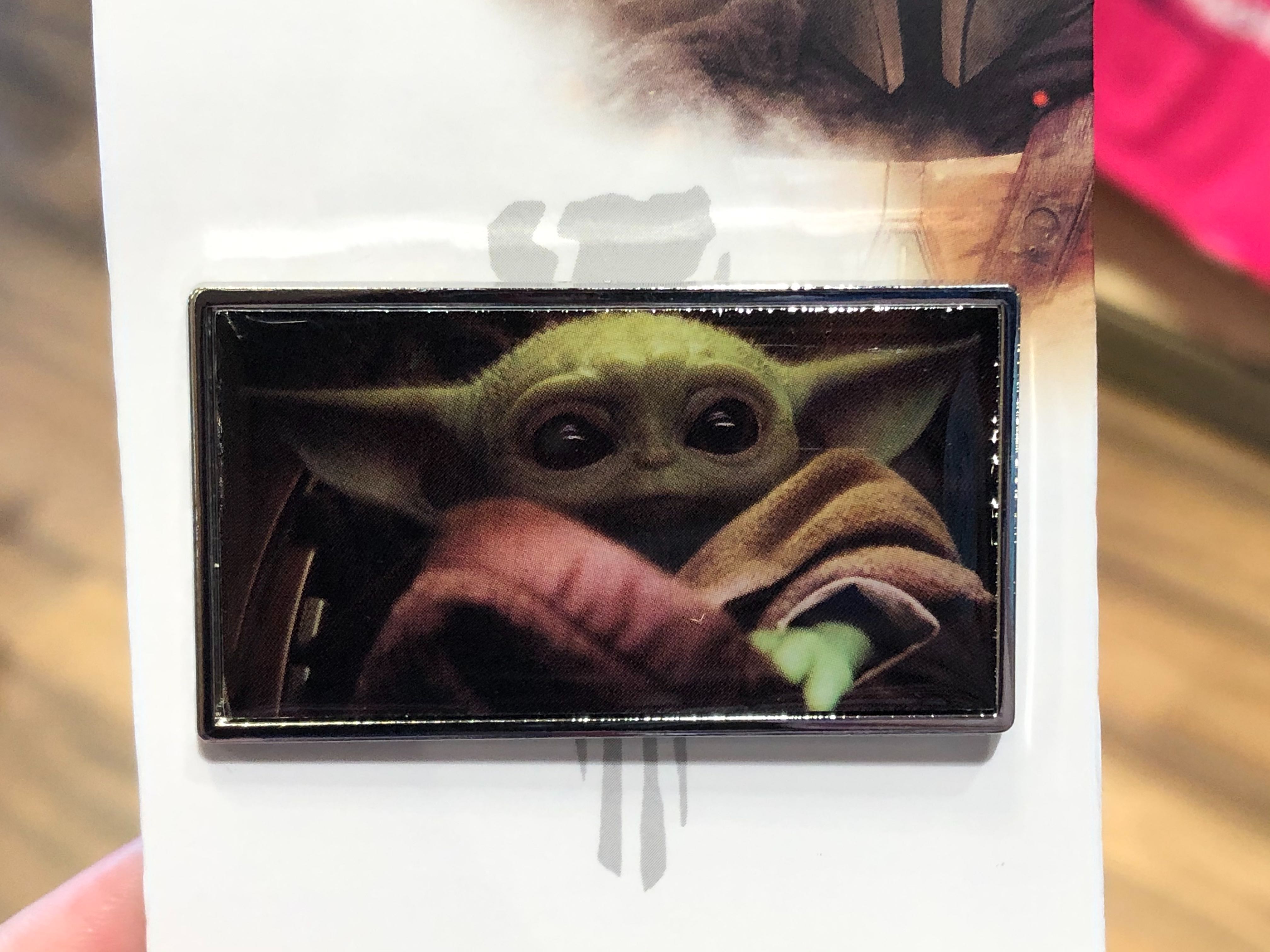New 2020 Disney Parks Star Wars The Mandalorian The Child Baby Yoda Grogu LR Pin 