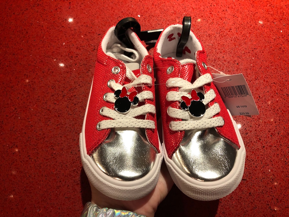 minnie mouse children's shoes and shoelace charms