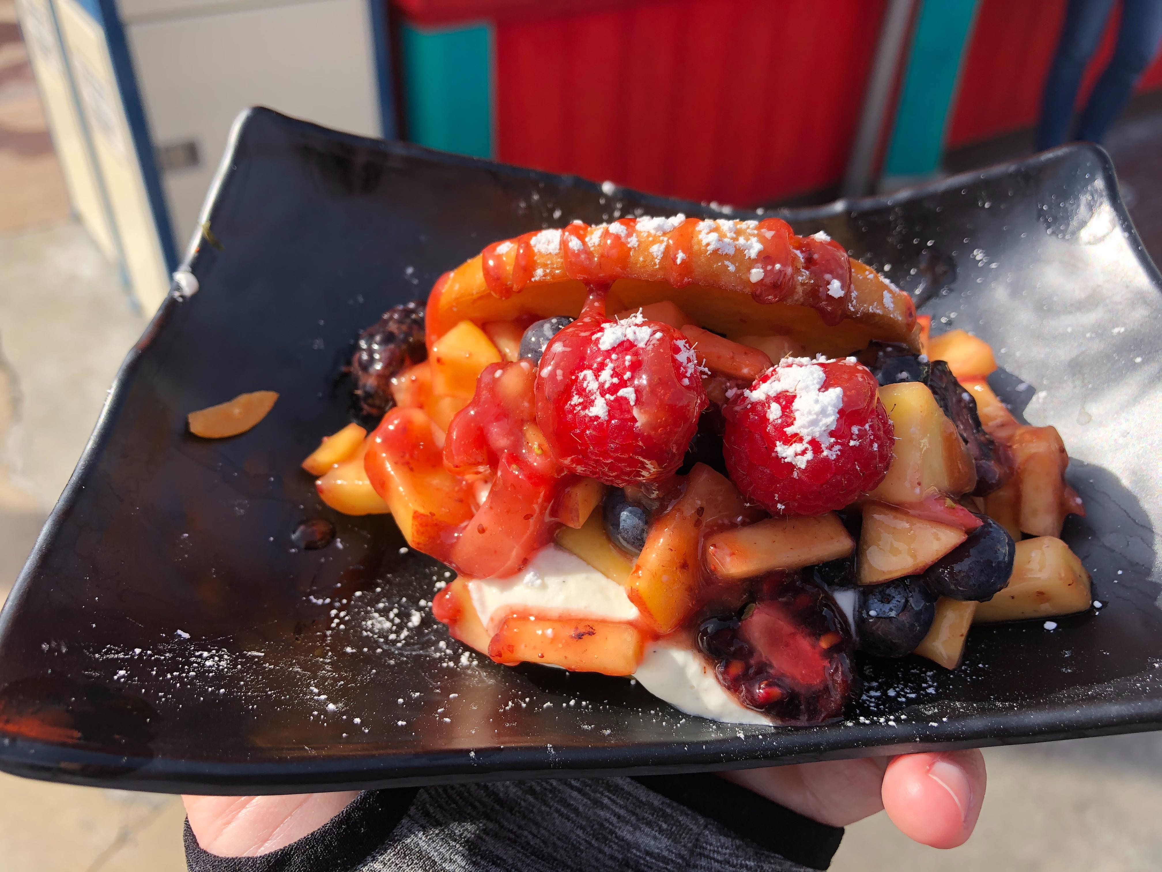 Review Fresh And Fruity Lunar New Year Dessert Bao Bun At Lucky Fortune Cookery In Disney California Adventure Wdw News Today