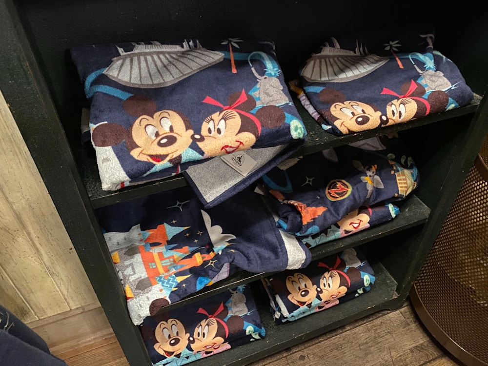 disneyland resort park life collection towel 2.jpg?auto=compress%2Cformat&fit=scale&h=750&ixlib=php 1.2