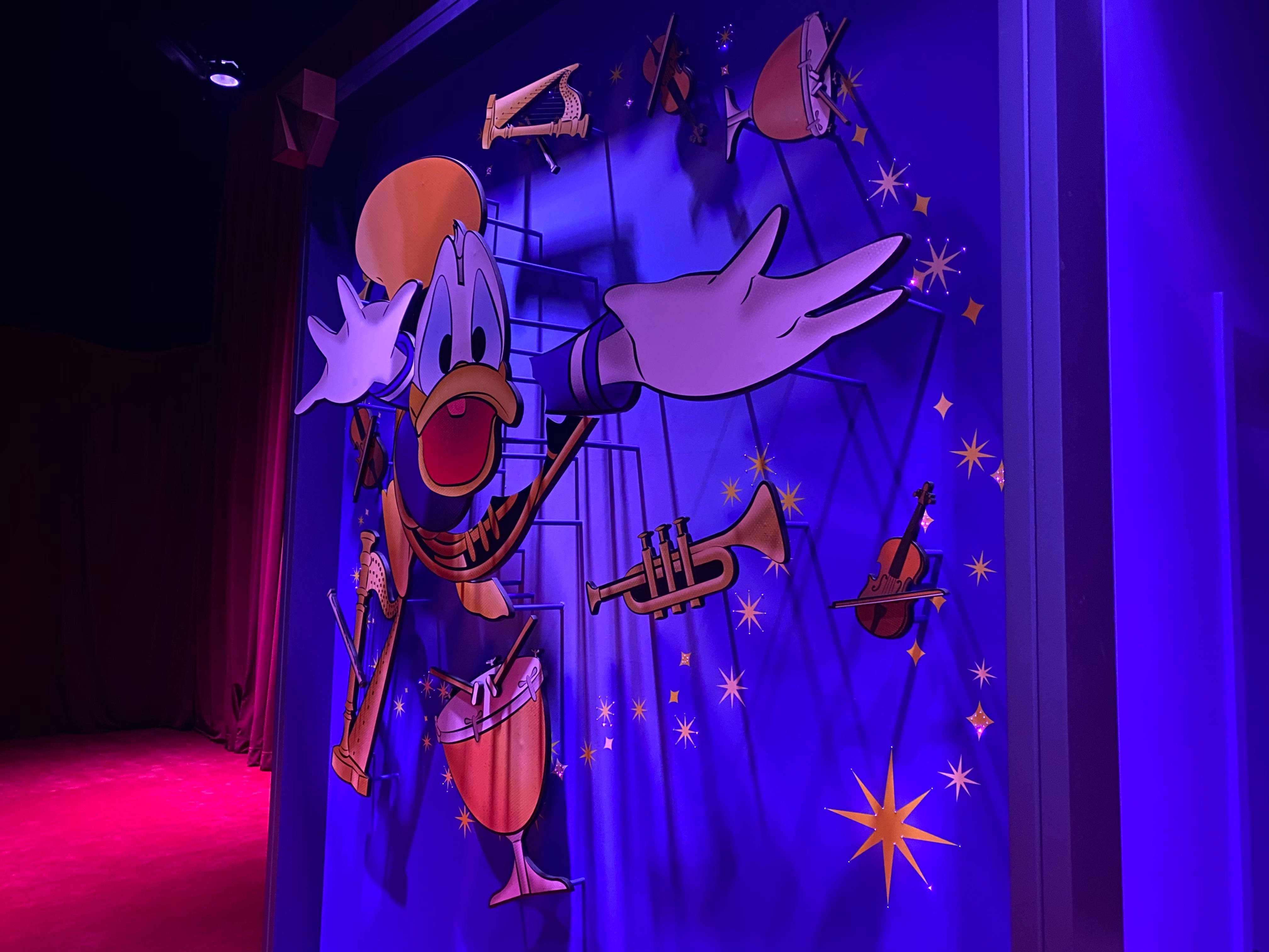 donald-duck-backdrop-01-26-2020.jpg