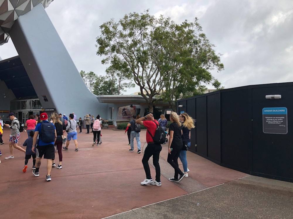 epcot-entrance-walls-01-04-2020-3.jpg