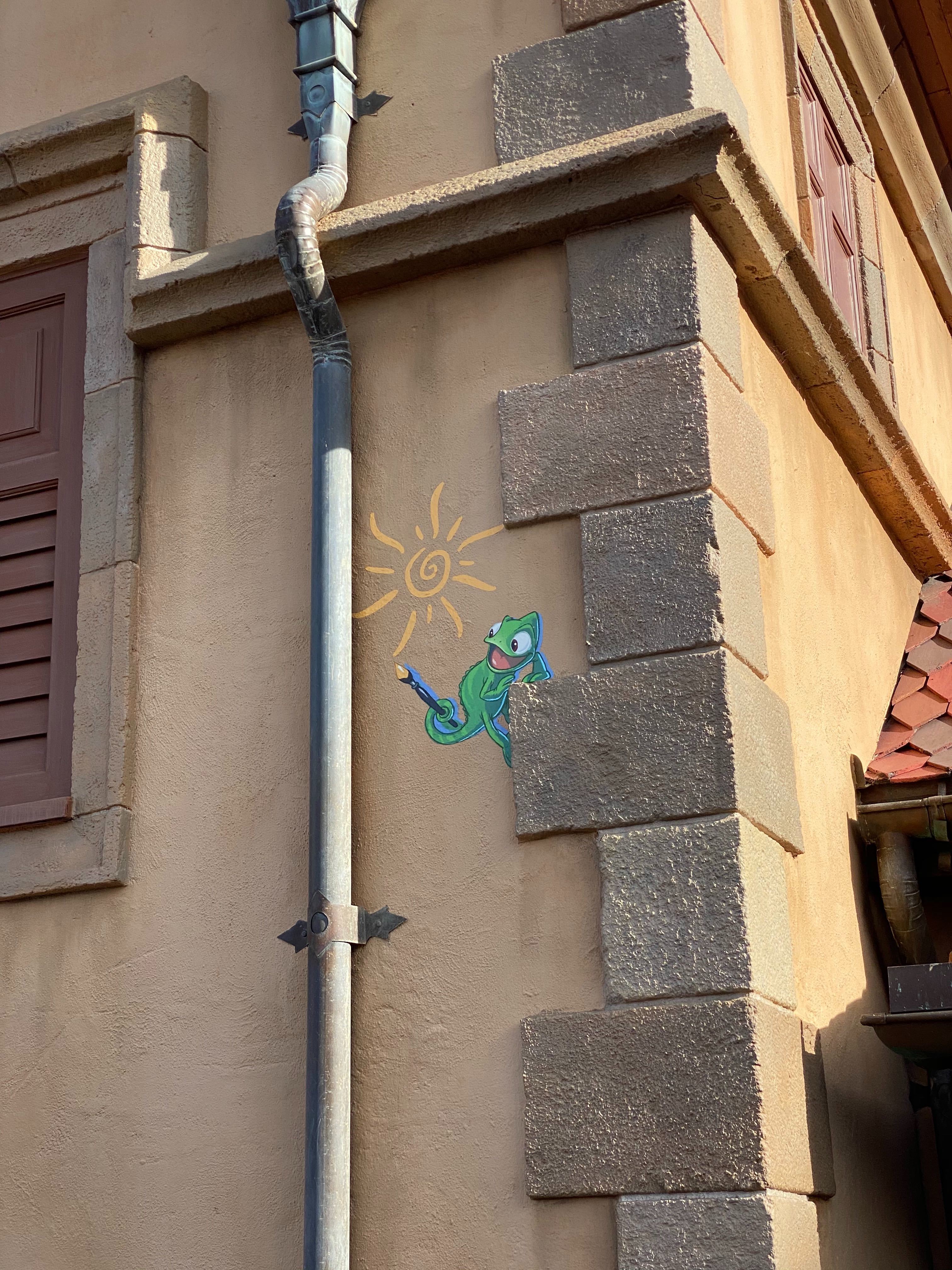 epcot-wall-art-pascal.JPG
