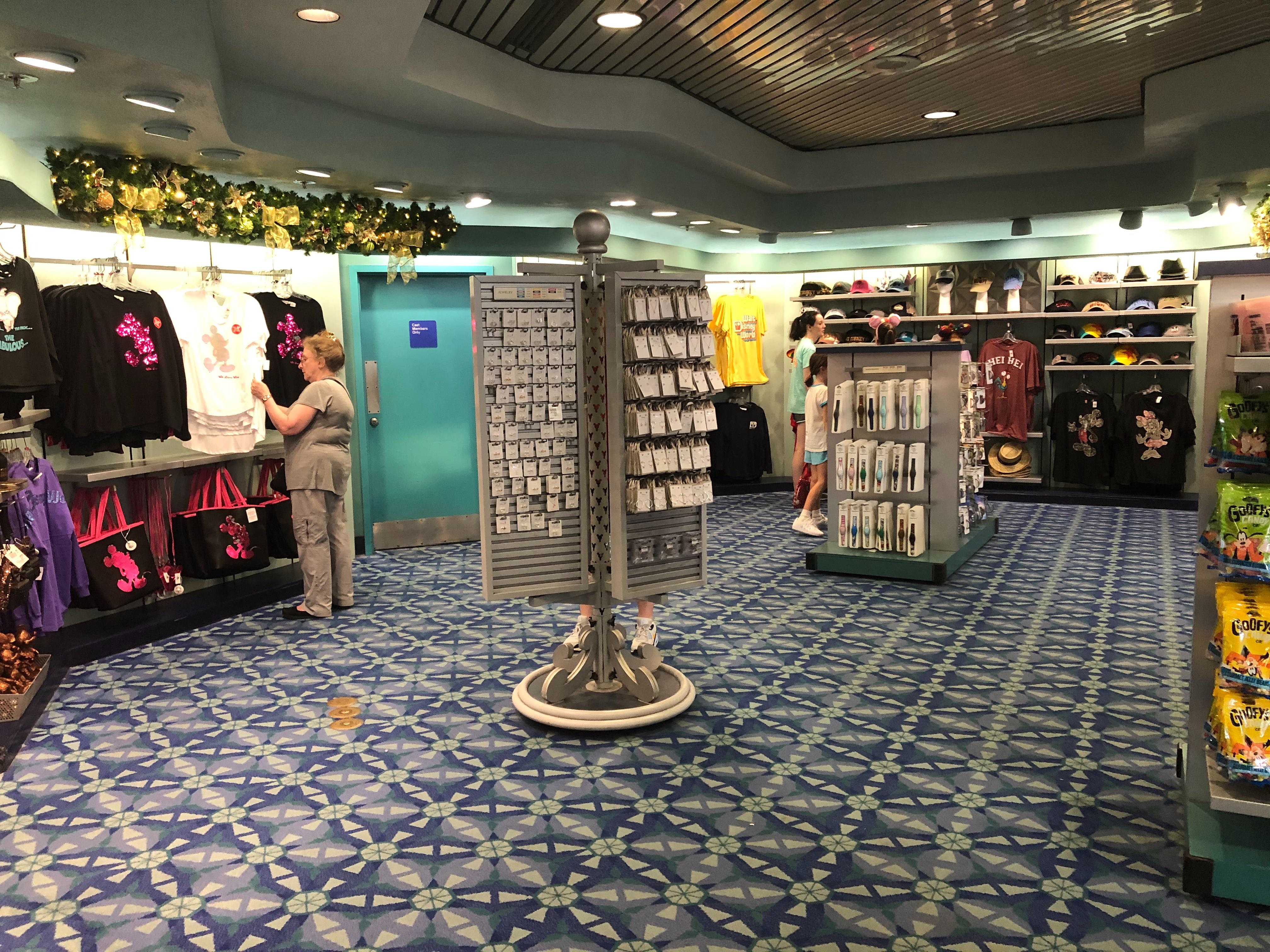 gateway-gifts-closing-2020-interior-10.jpg