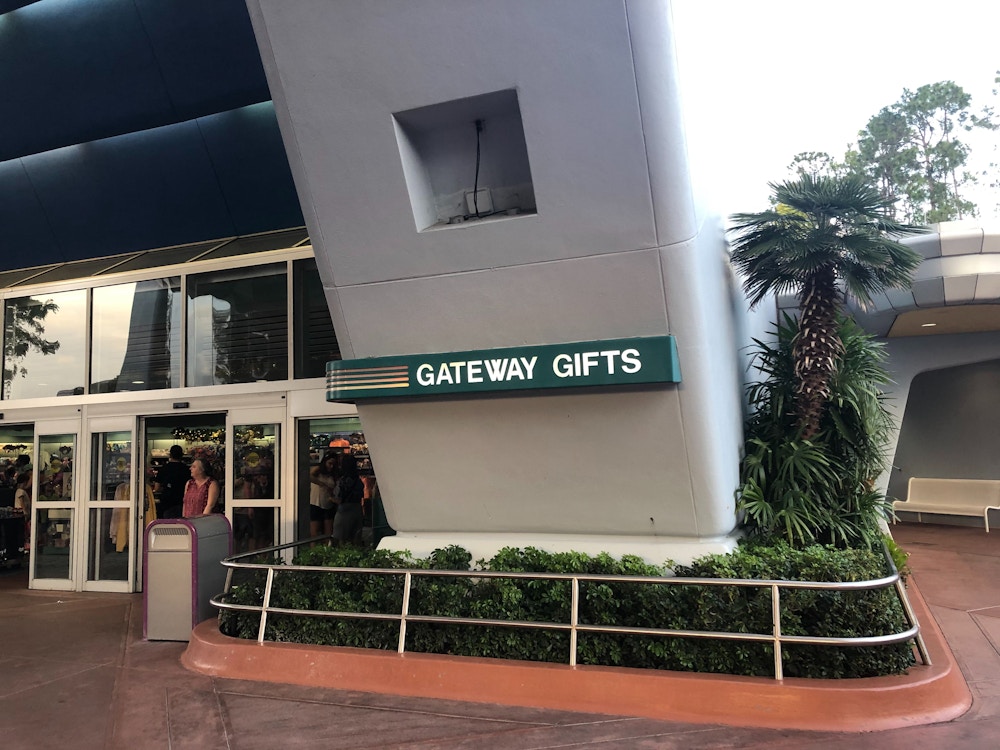 gateway-gifts-closing-2020-sign-5.jpg