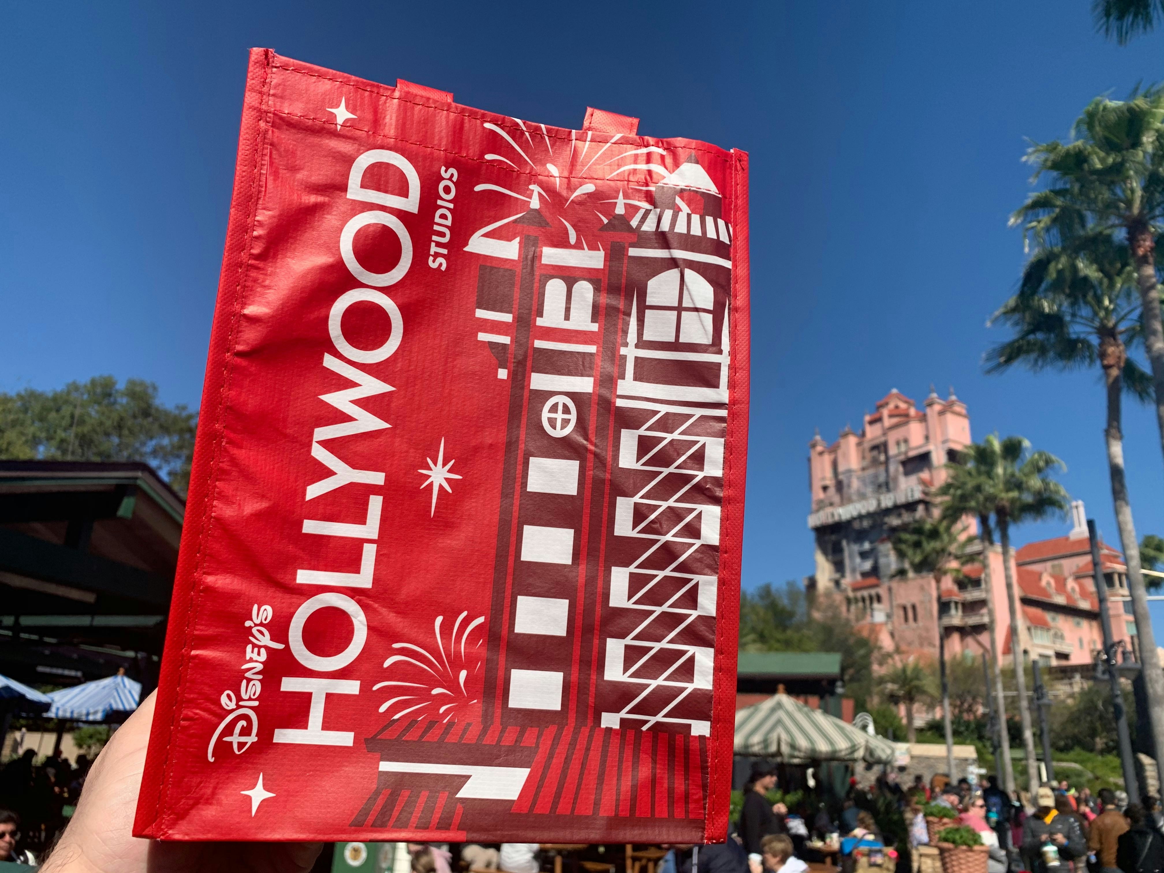 hollywood studios new reusable bags logo 2020 1.jpg?auto=compress%2Cformat&ixlib=php 1.2