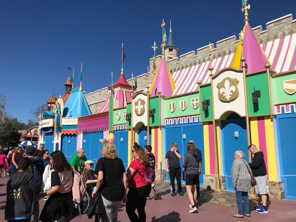 its a small world queue refurbishment10.jpg?auto=compress%2Cformat&fit=scale&h=750&ixlib=php 1.2