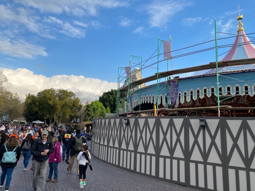 king arthur carrousel construction walls disneyland 4.jpg?auto=compress%2Cformat&fit=scale&h=750&ixlib=php 1.2