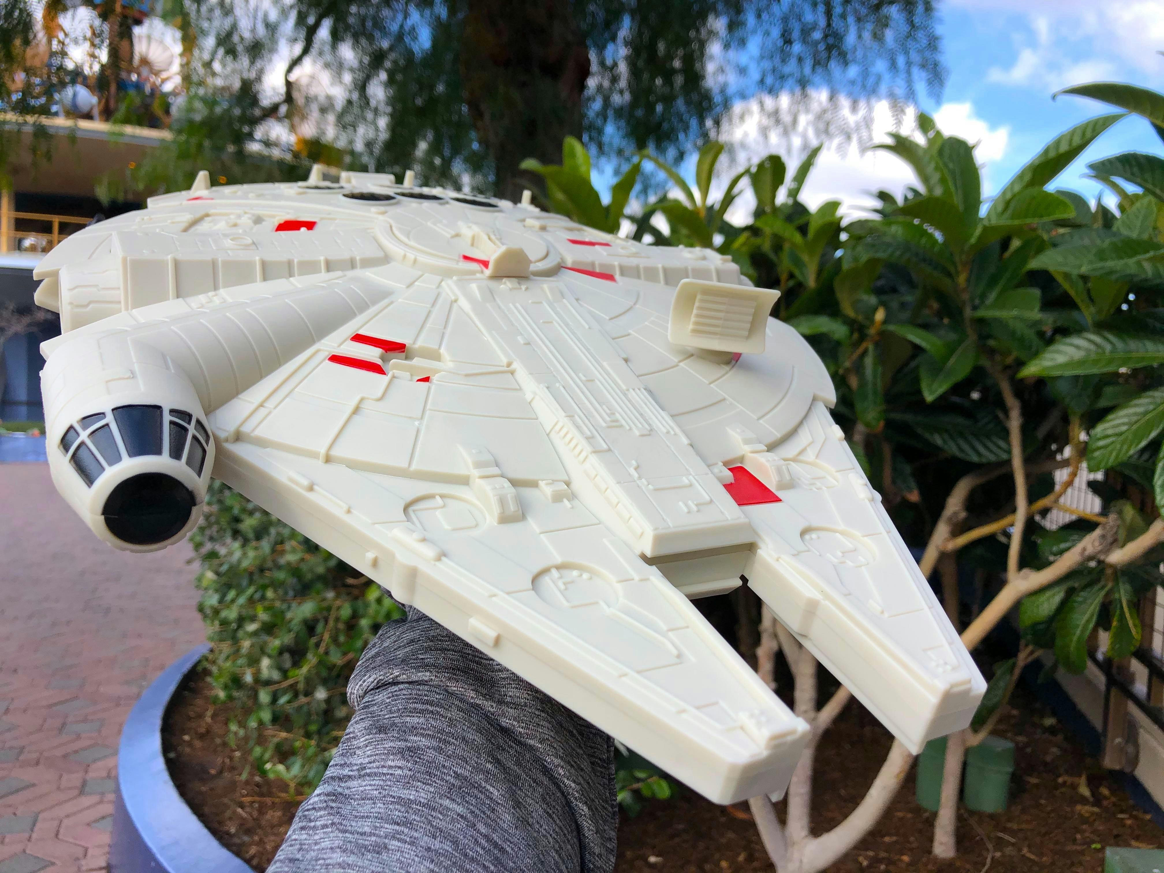 millennium falcon fry bucket disneyland jan 2020 2.jpg?auto=compress%2Cformat&ixlib=php 1.2