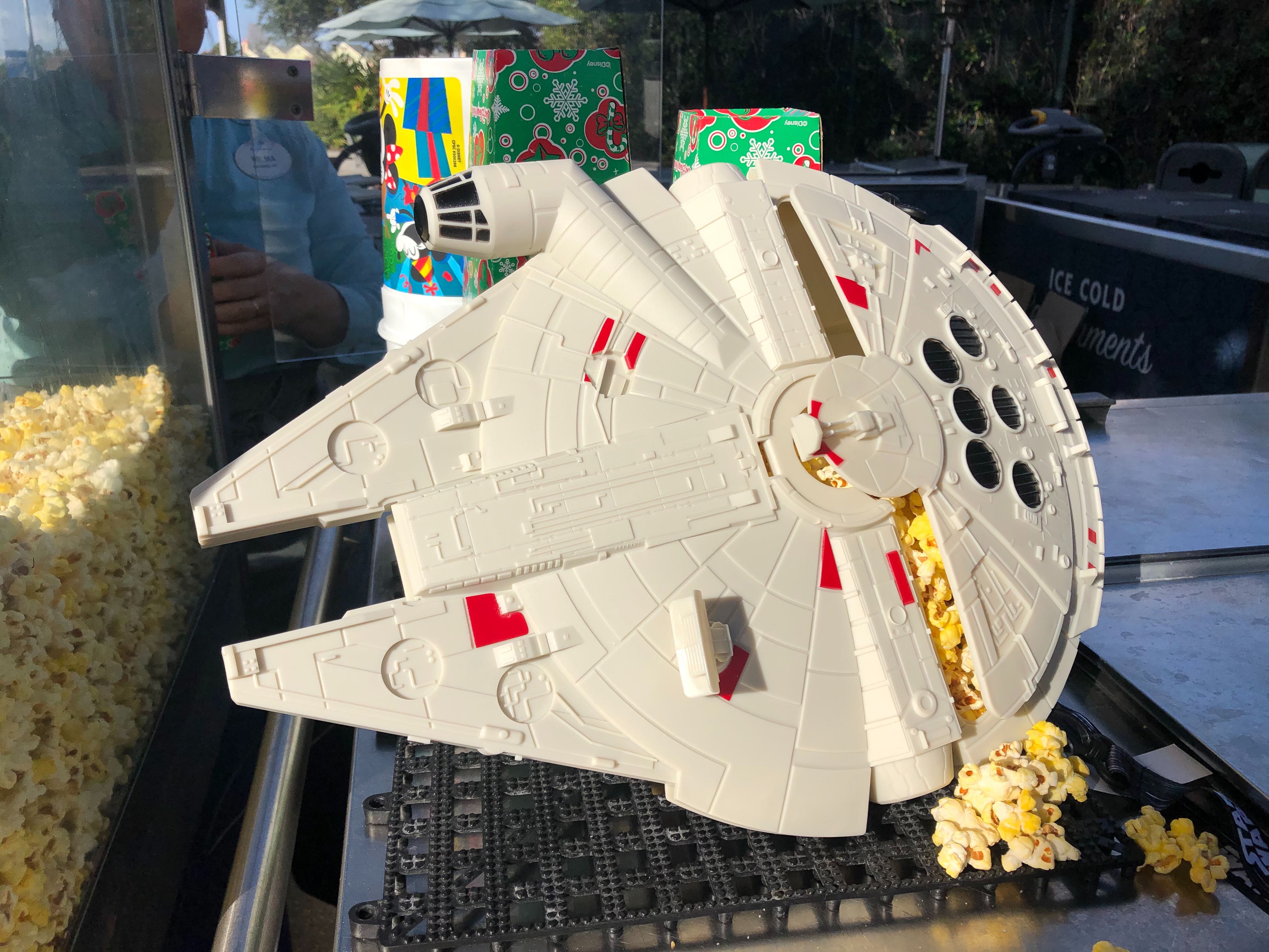 PHOTOS: New Light-Up Star Wars Millennium Falcon Souvenir Popcorn