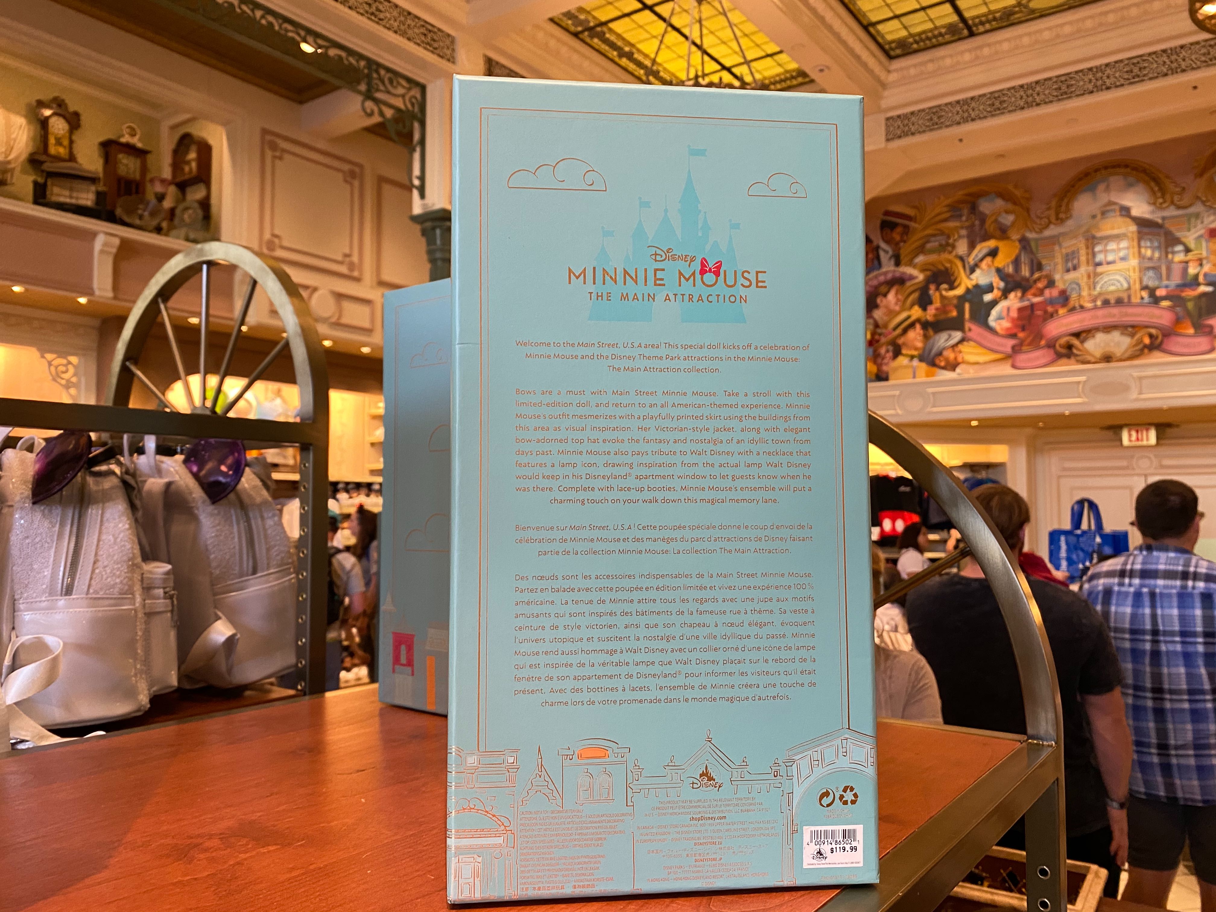 minnie-mouse-main-street-usa-main-attraction-doll-10.jpg