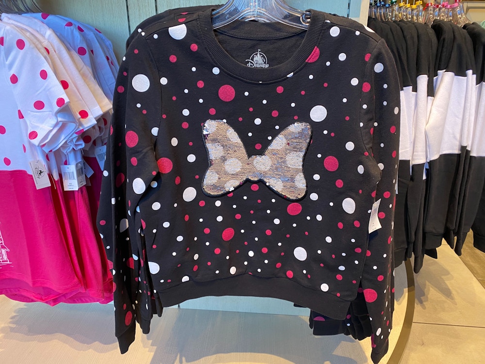 minnie mouse rock the dots world of disney disneyland resort long sleeved womens shirt 1.jpg?auto=compress%2Cformat&fit=scale&h=750&ixlib=php 1.2