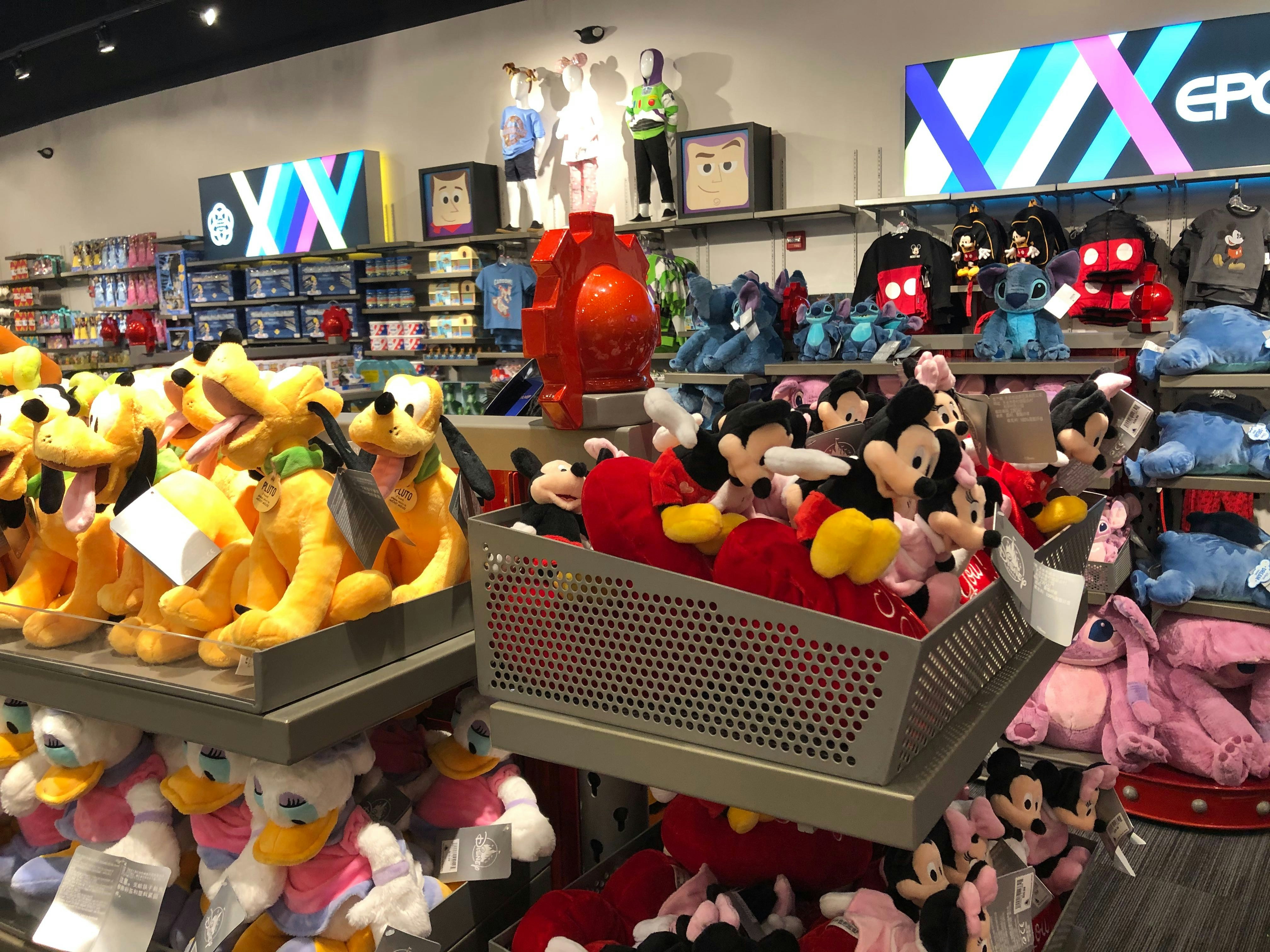 mousegear temporary location epcot jan 2020 6.jpg?auto=compress%2Cformat&ixlib=php 1.2