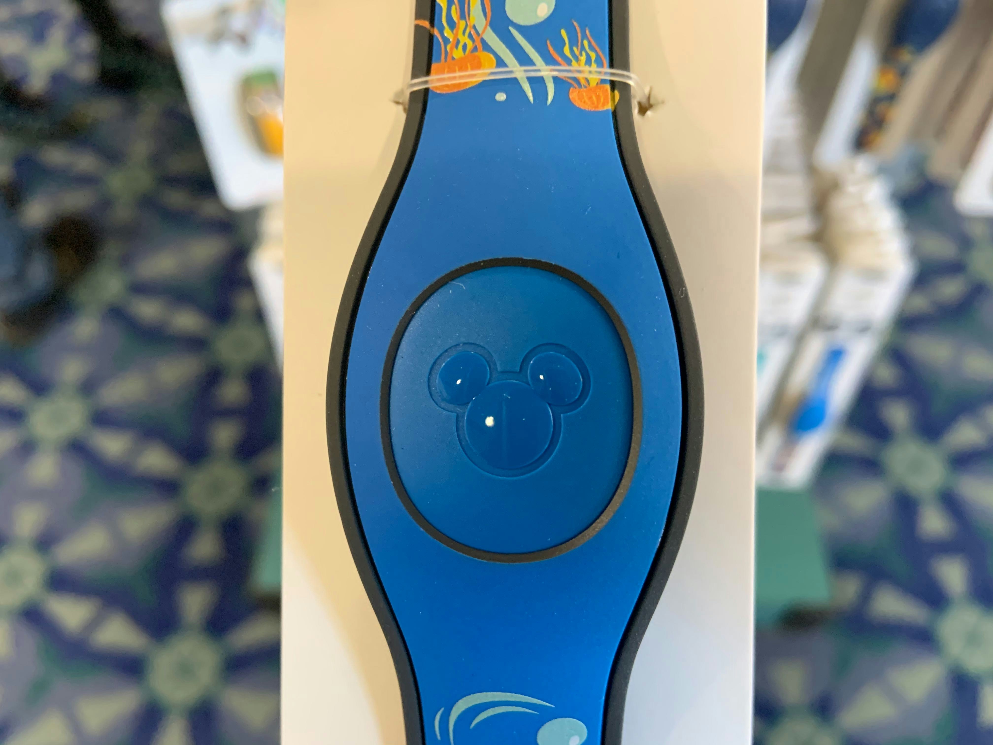 new pixar magicbands dory luxo ball wdw 2.jpg?auto=compress%2Cformat&ixlib=php 1.2