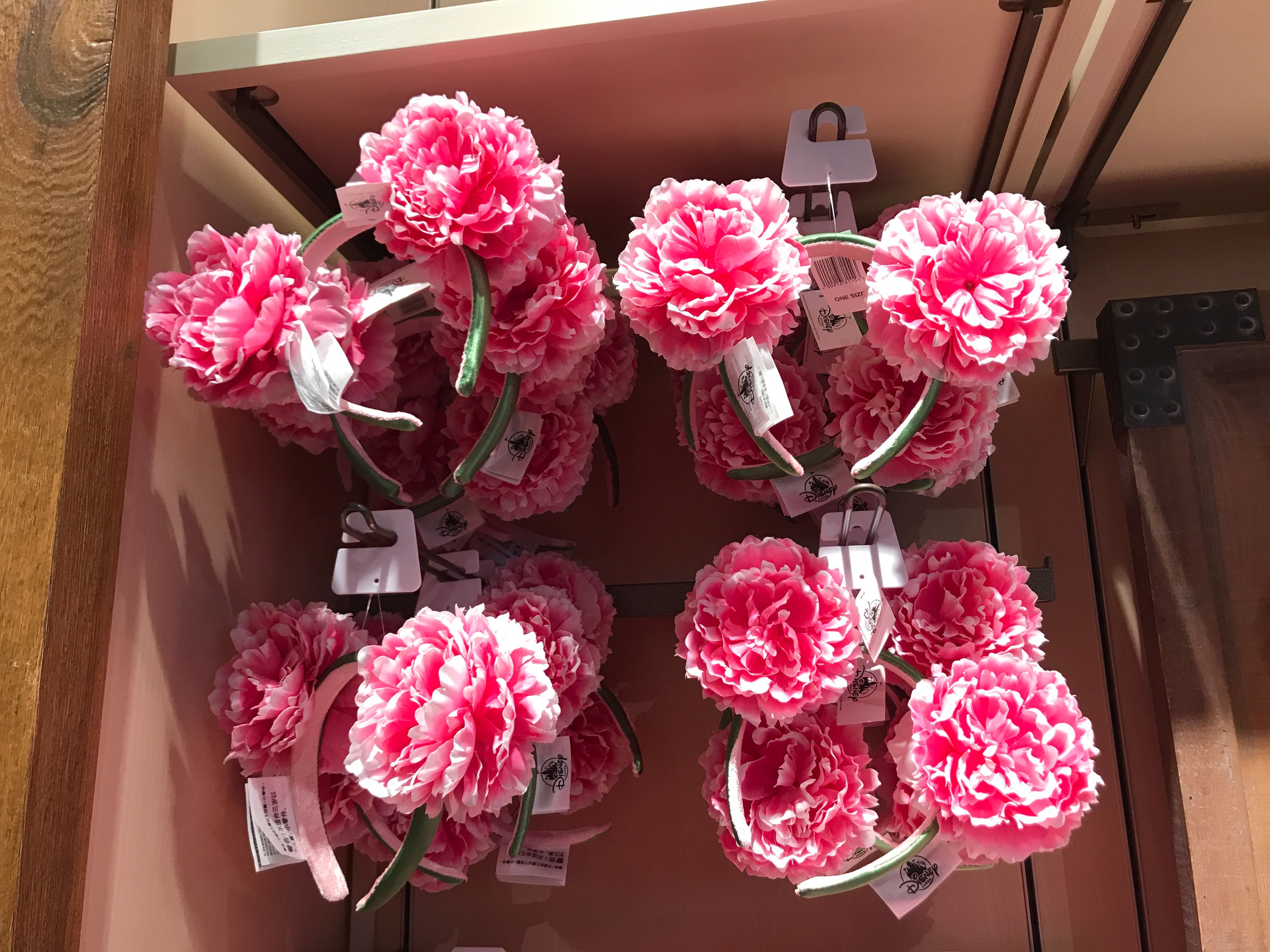 Disney - peony PHOTOS: New Pink Peony Minnie Mouse Ear Headbands Arrive at