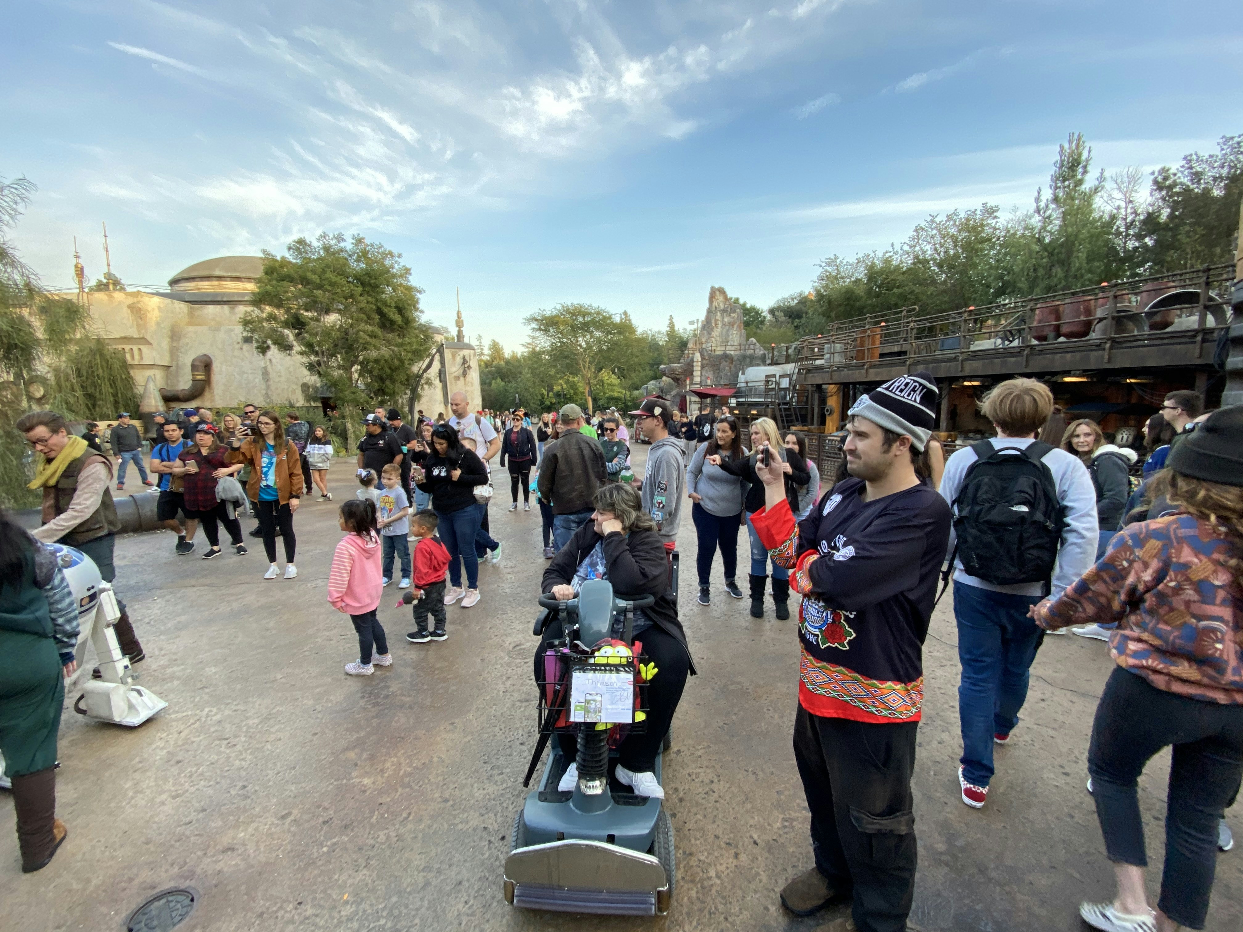 r2d2 droid testing disneyland jan 2020 5.jpeg?auto=compress%2Cformat&ixlib=php 1.2