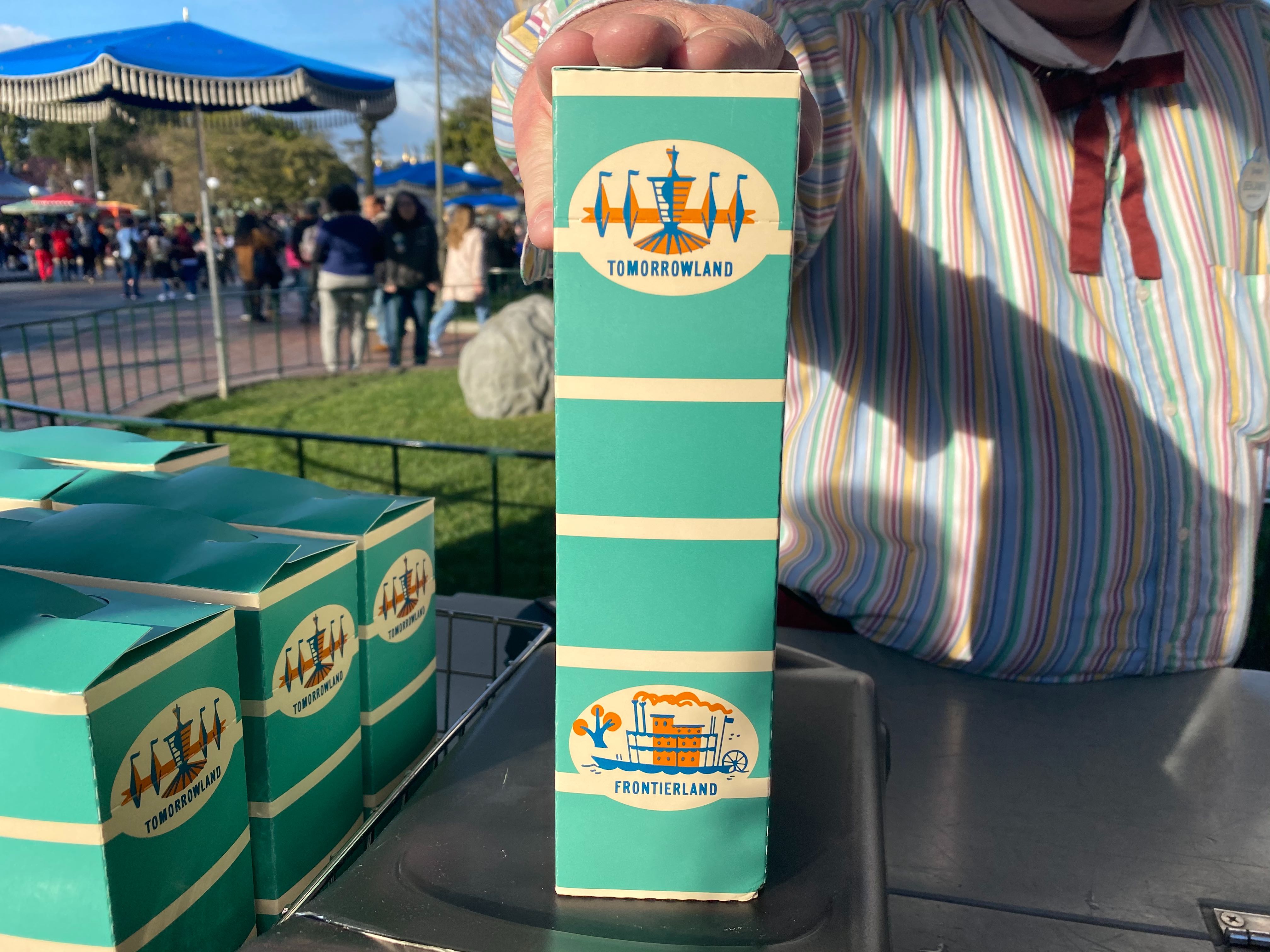 PHOTOS New 1950’s Style Retro Disneyland Popcorn Box Pops into