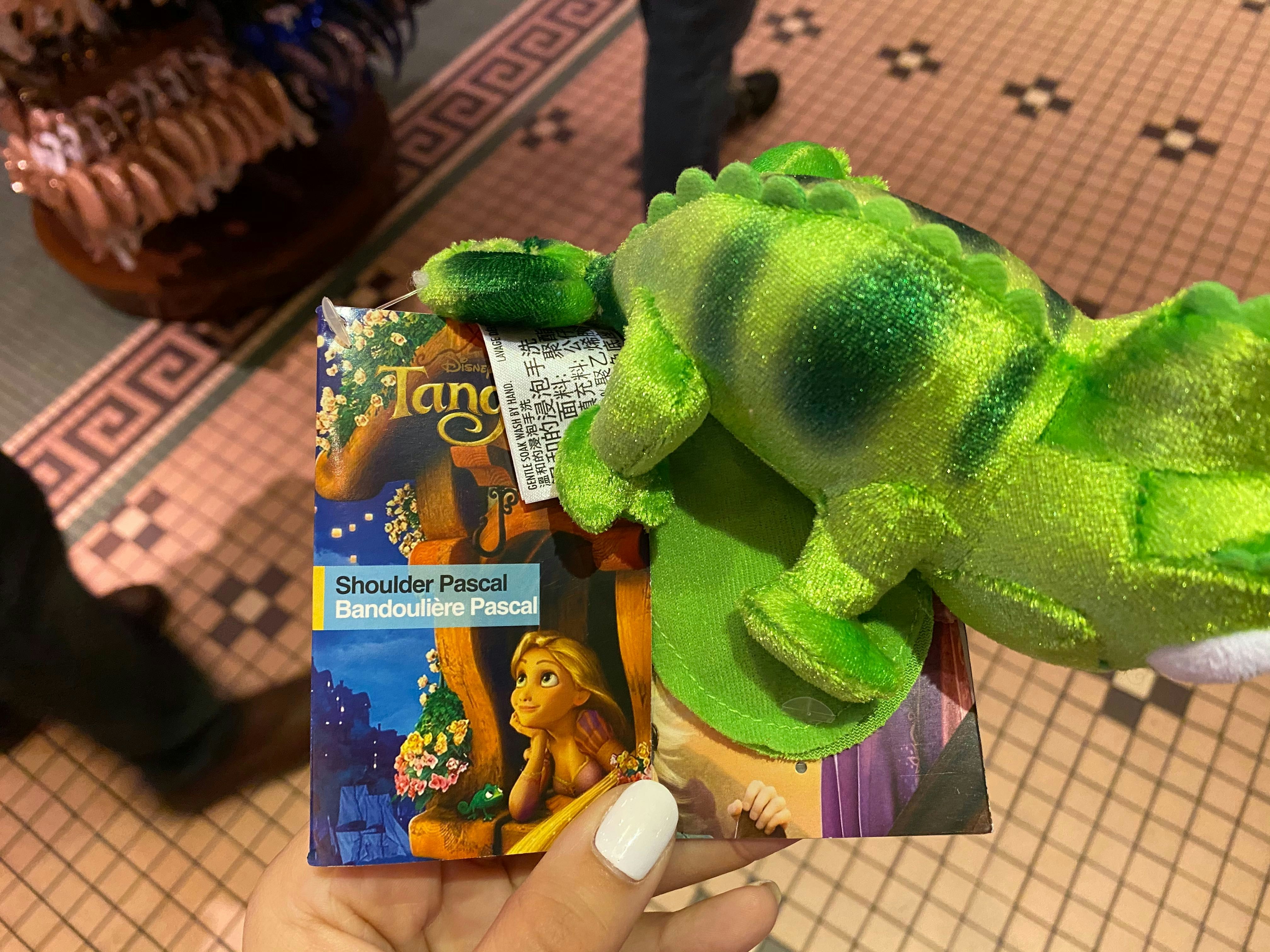 Disney Magnetic Shoulder Plush - Pascal - Tangled