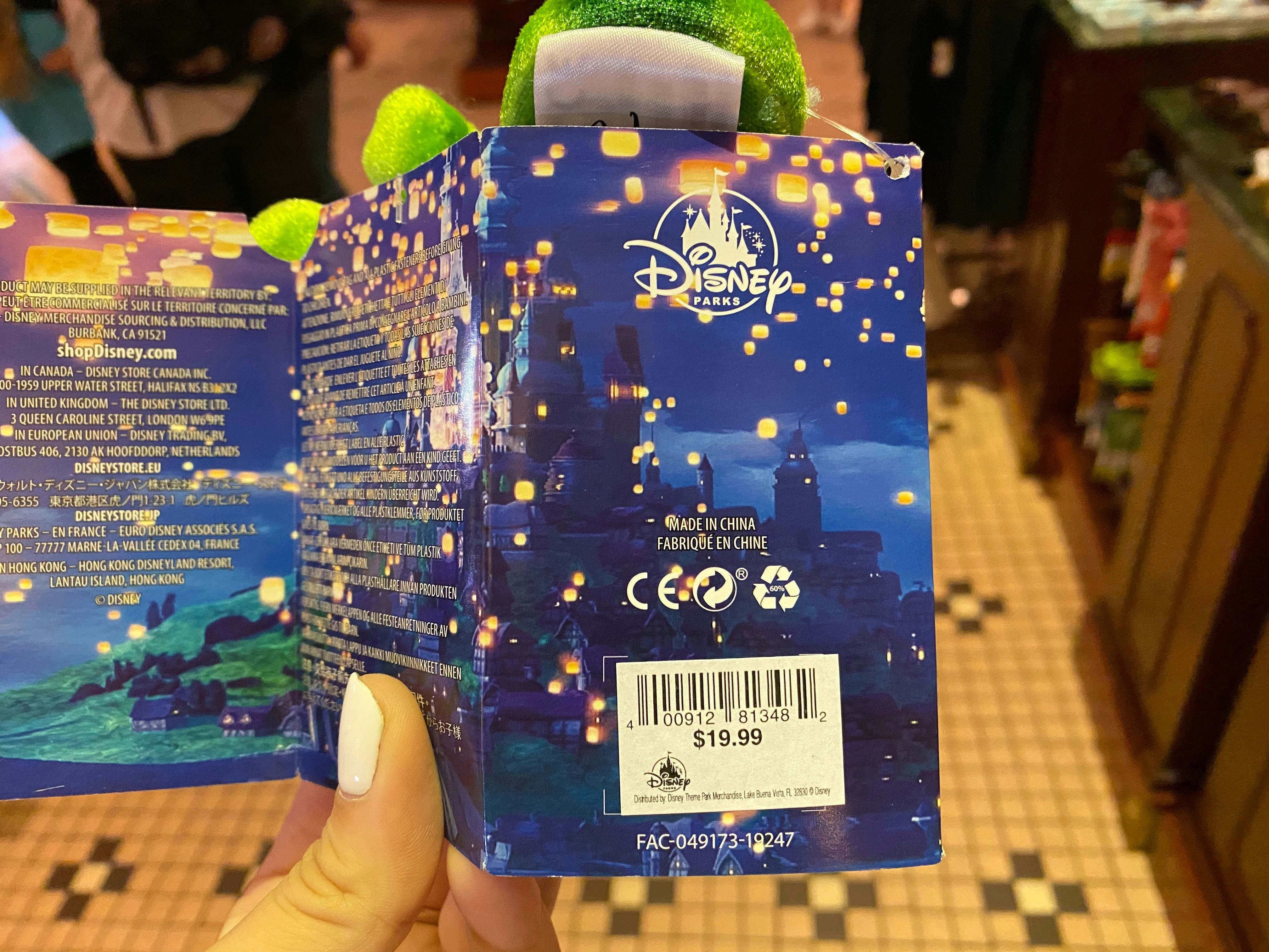 Disney Magnetic Shoulder Plush - Pascal - Tangled