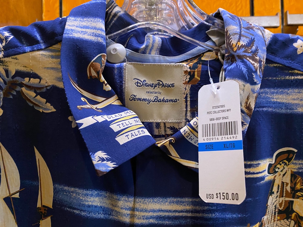 tommy bahama pirates of the caribbean button hawaiian shirt pieces of eight disneyland 6.jpg?auto=compress%2Cformat&fit=scale&h=750&ixlib=php 1.2