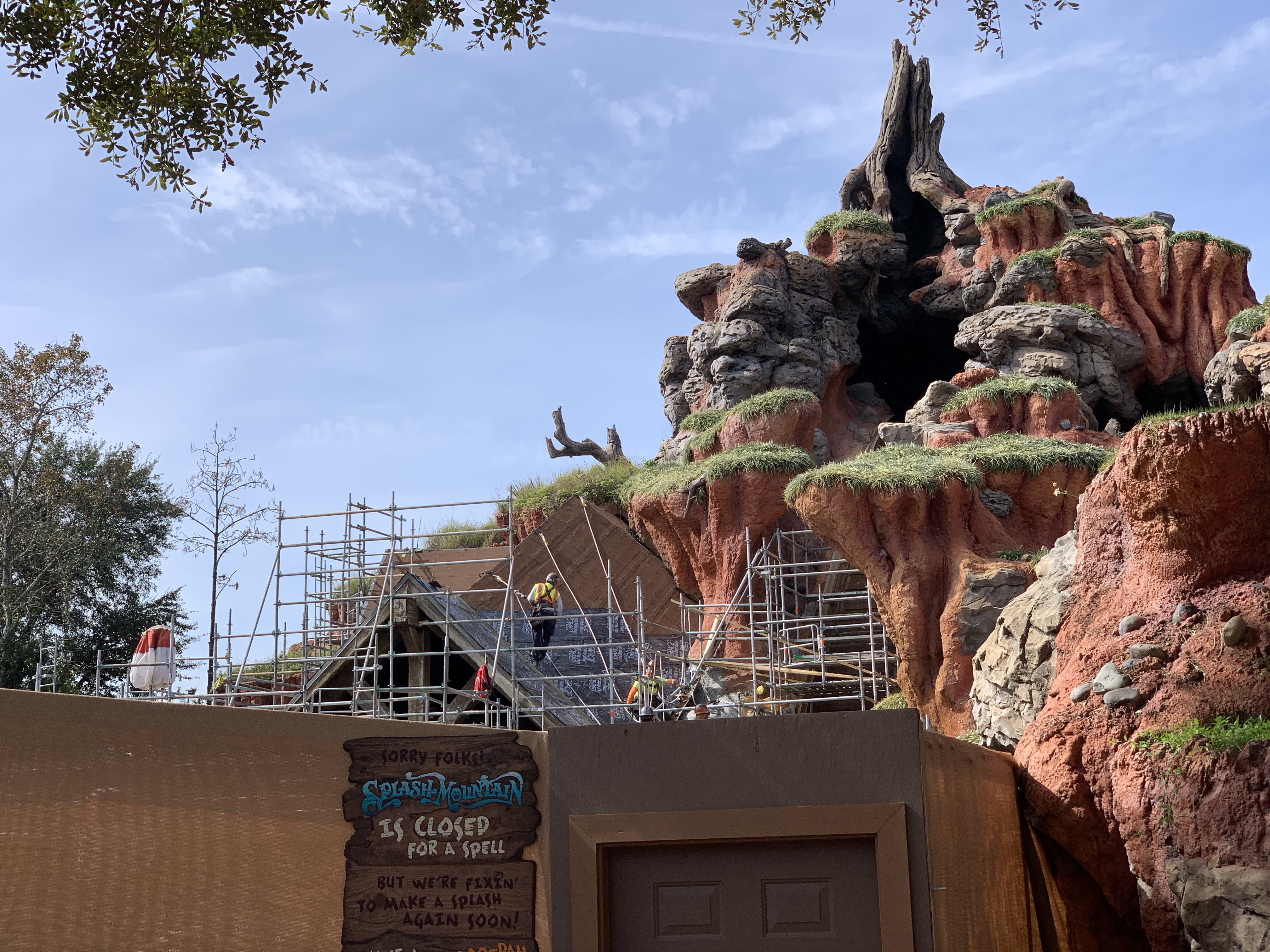 PHOTOS Splash Mountain Refurbishment Update at the Magic Kingdom