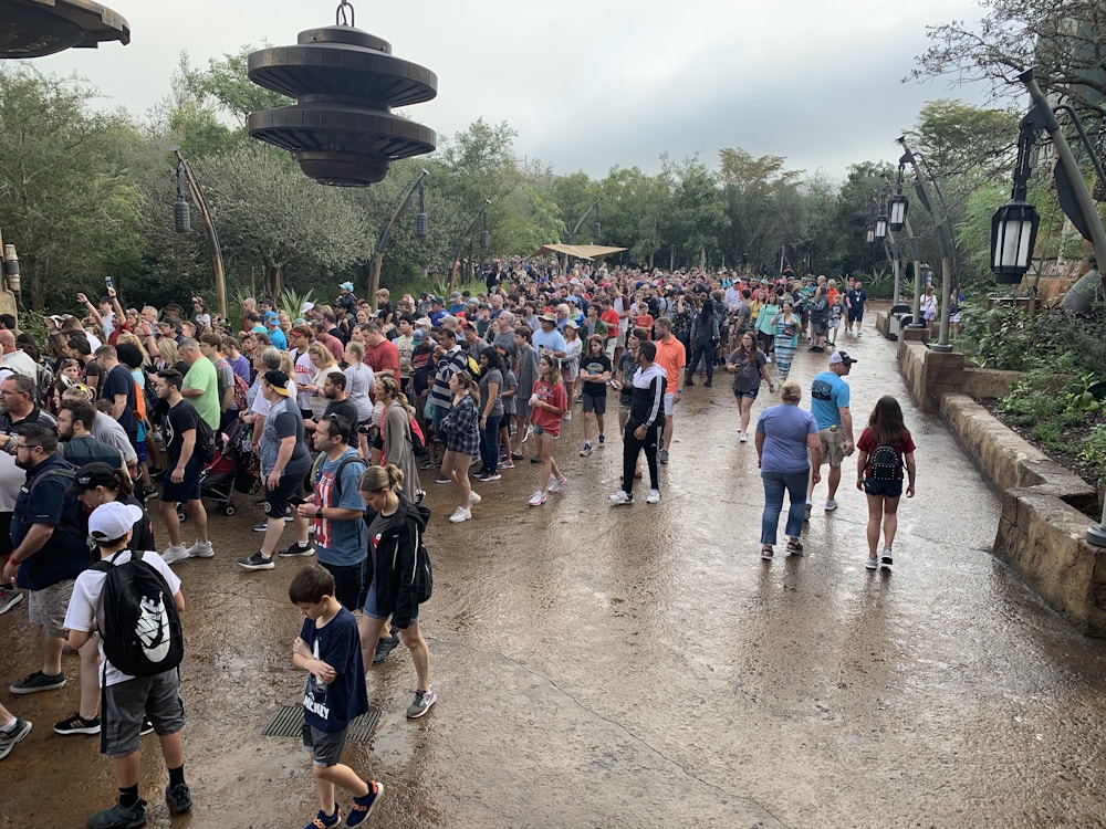 08 021720 DHS Crowds in Batuu 2.jpeg?auto=compress%2Cformat&fit=scale&h=750&ixlib=php 1.2